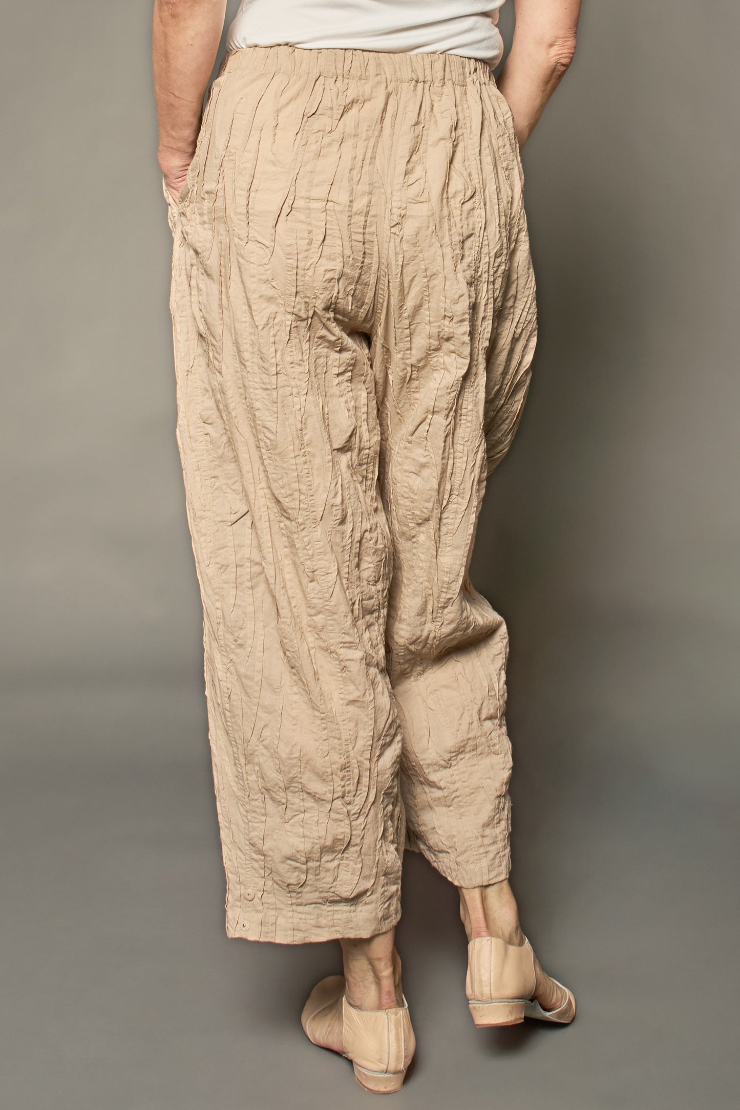 CAMBRIC COTTON RANDOM TUCK BARREL PANTS - ra1641-ntl -