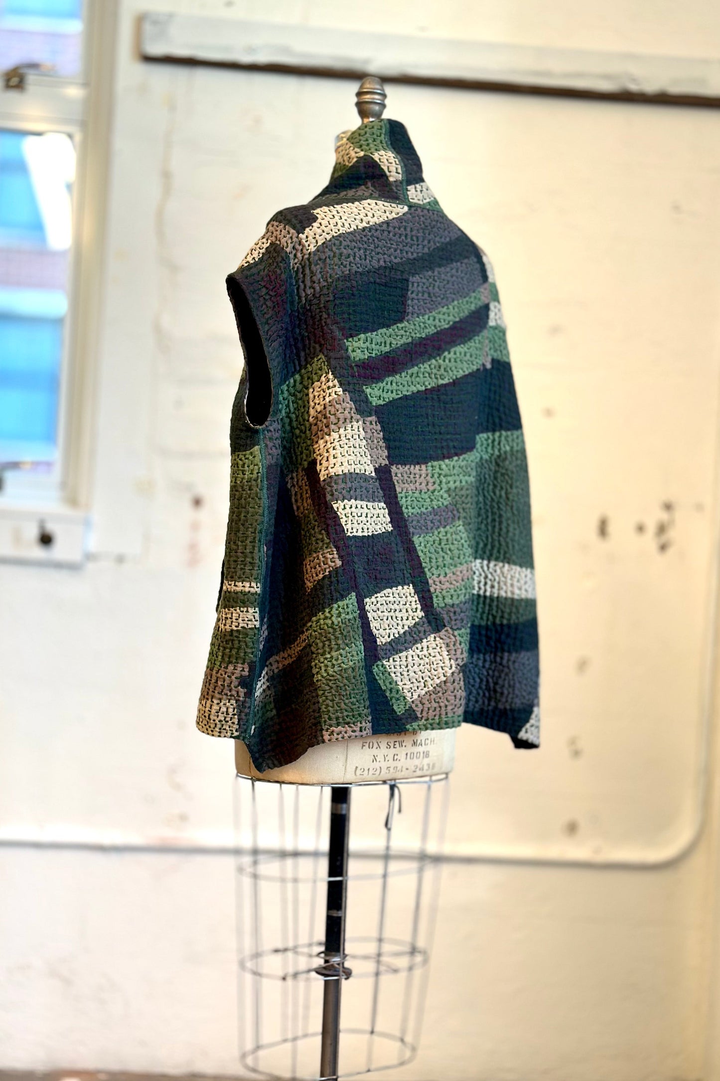 ABSTRACT WAFFLE KANTHA FUNNEL NECK VEST - bw3250-grn -