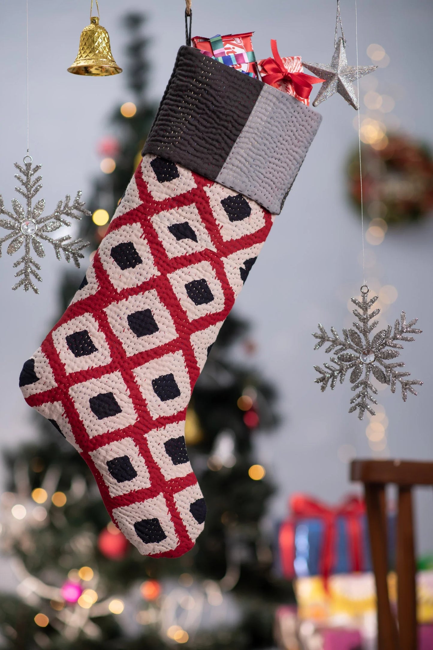 Monotone Ikat Kantha Stocking - Red2
