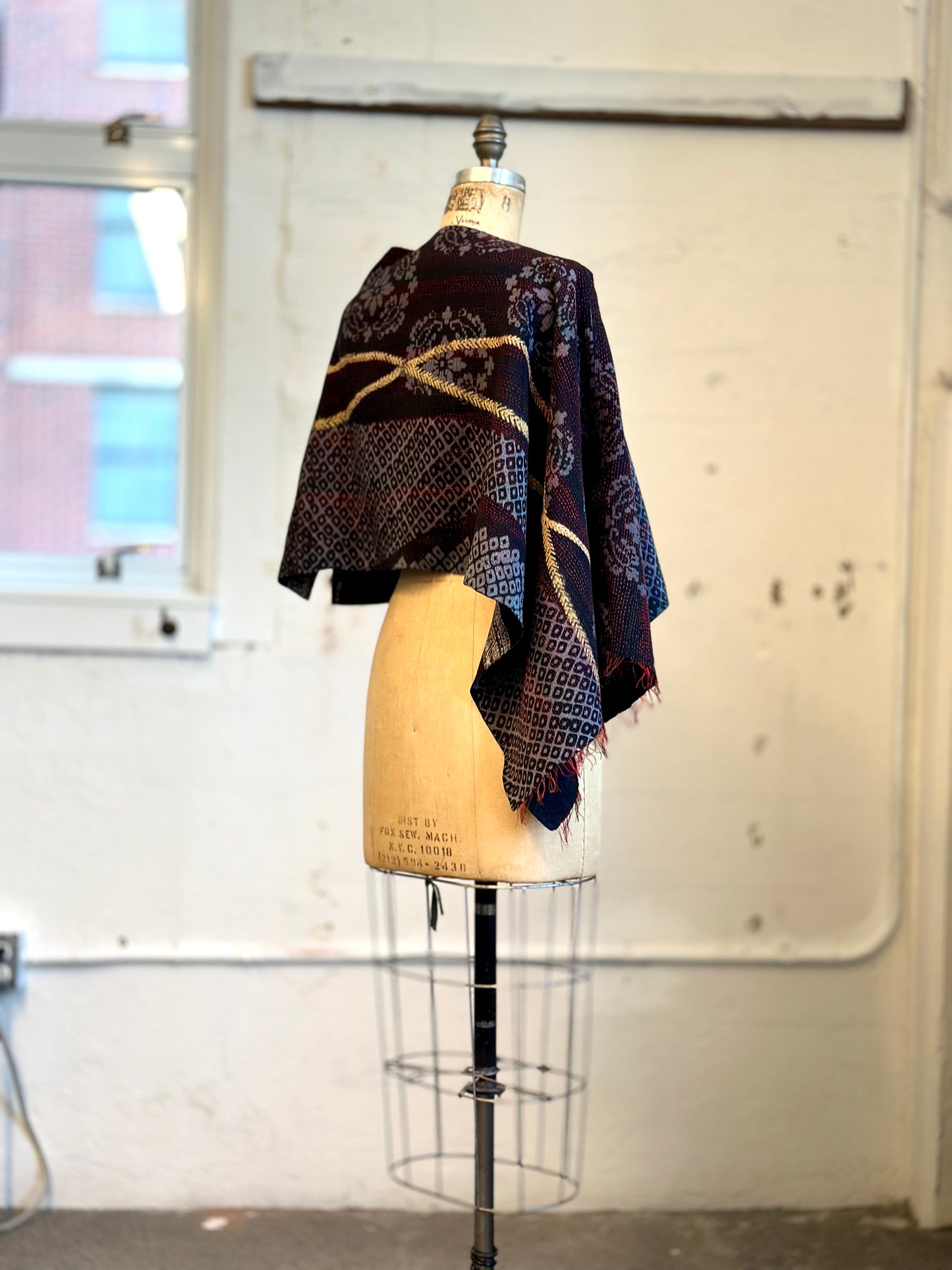 KIMONO PRINT KANTHA CAPE - kp2806-blk -