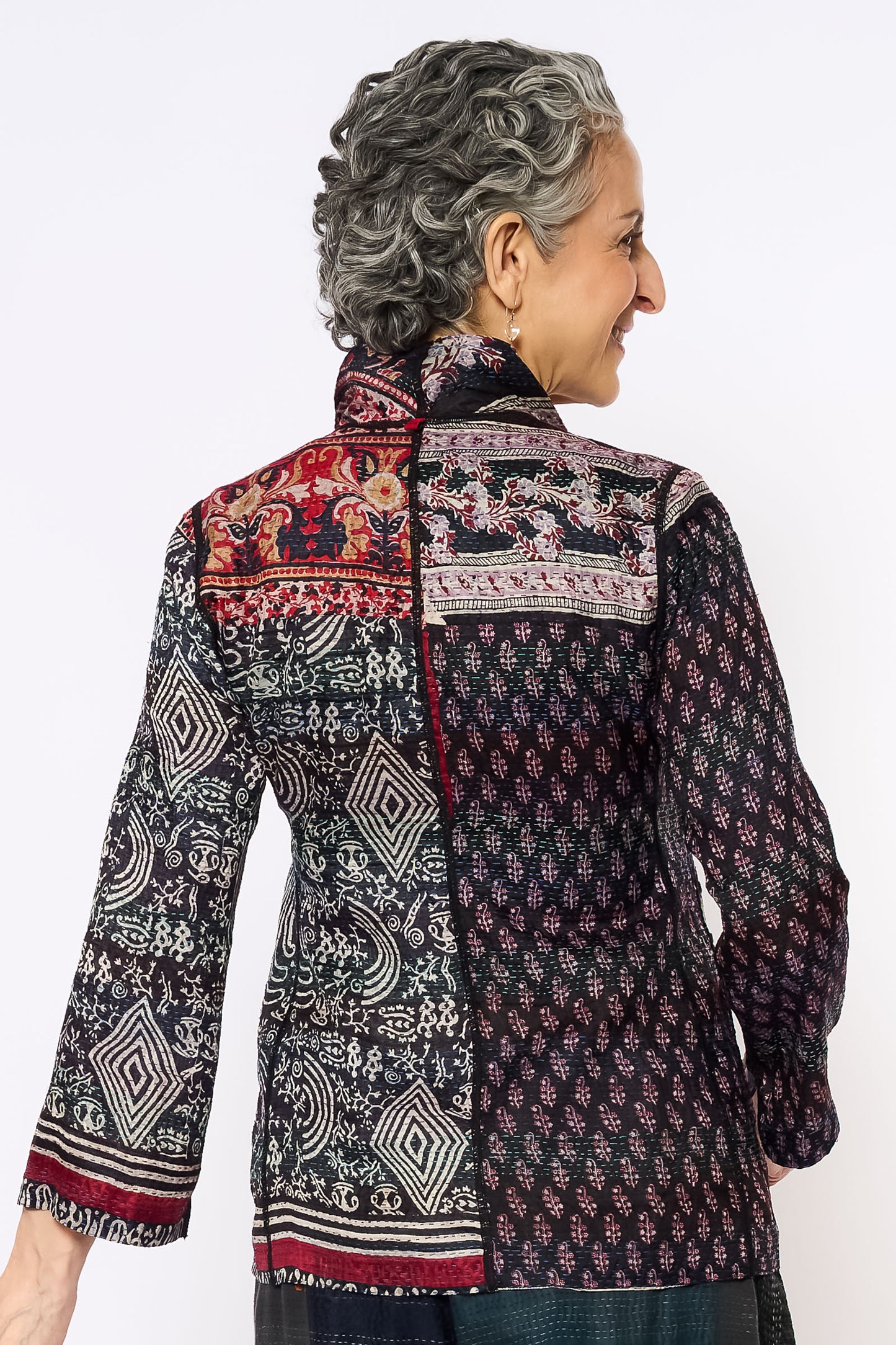 VINTAGE SILK KANTHA SHORT JKT - sv2007-0071s -