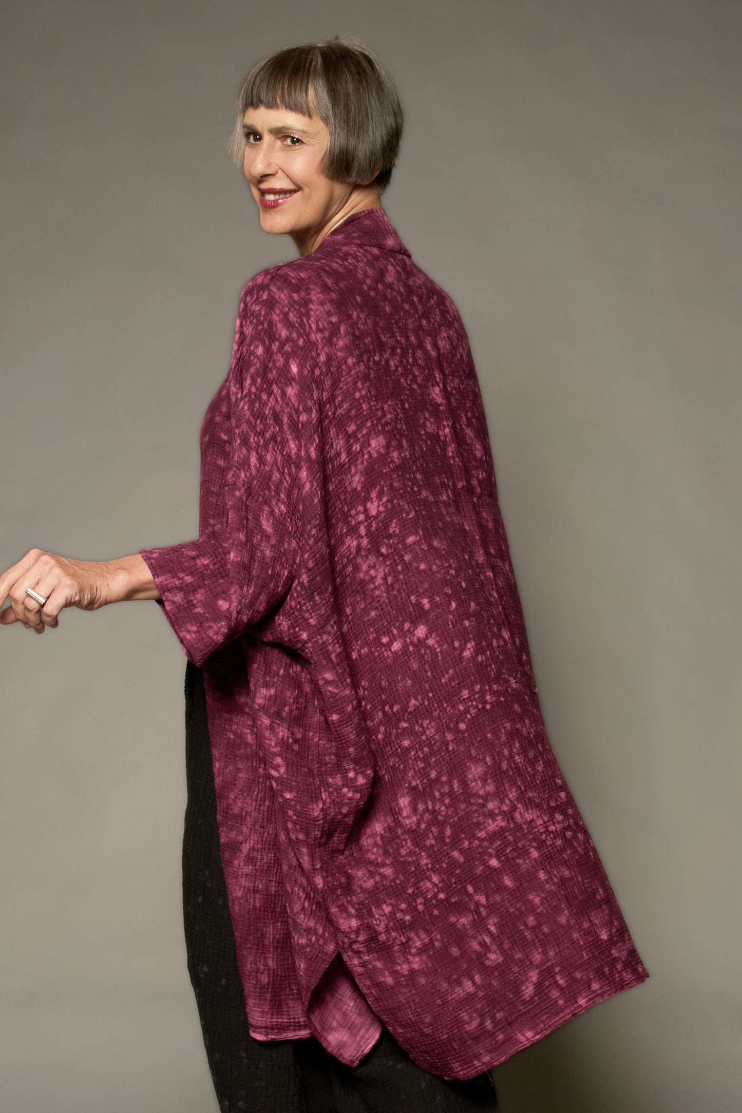SAND SUN DYE RIPPLE KANTHA PONCHO TOPPER - rs2356-pik -