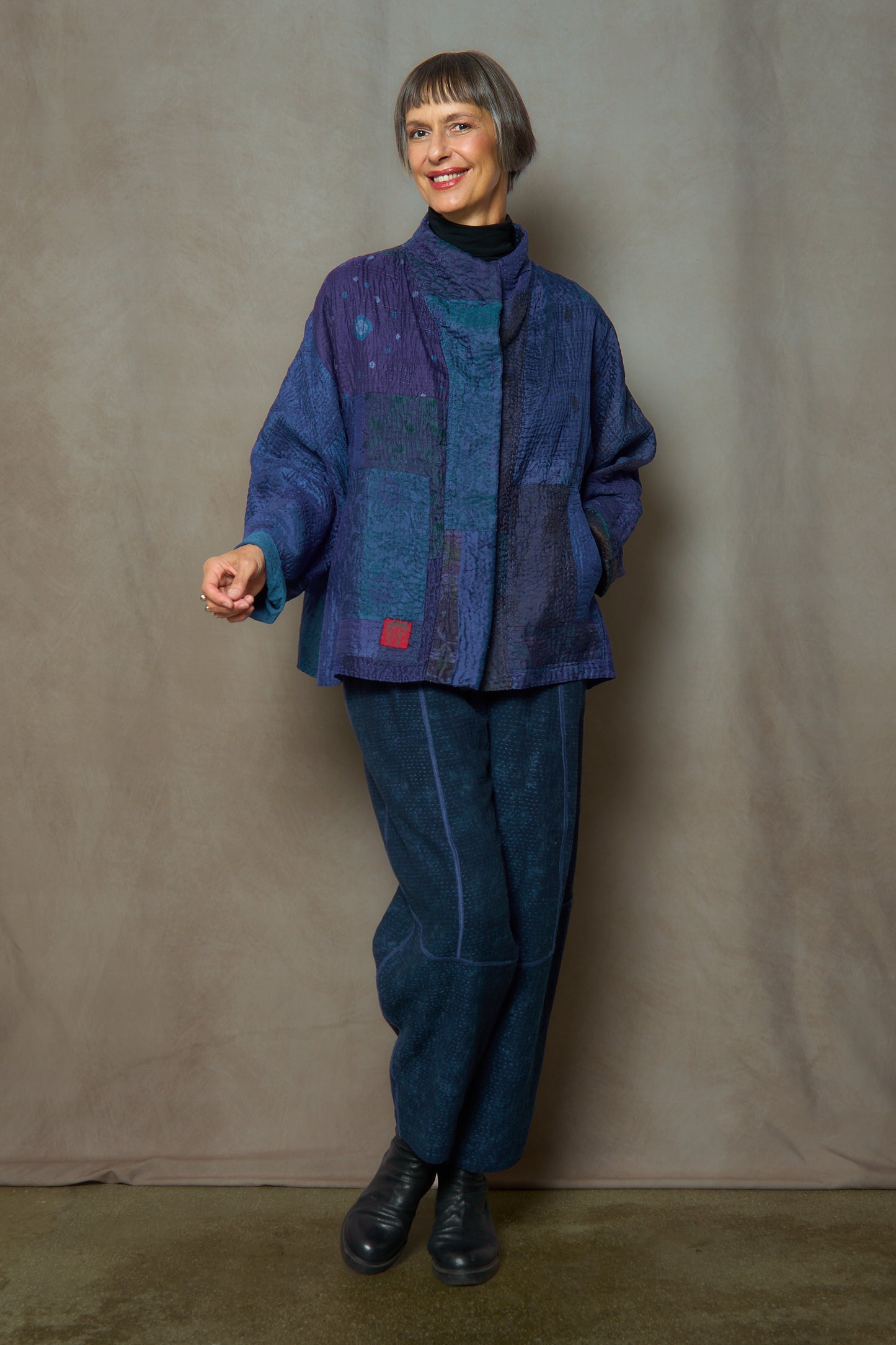 JACQUARD SILK KANTHA HIGH-NECK CROPPED JACKET - js4095-nvy -