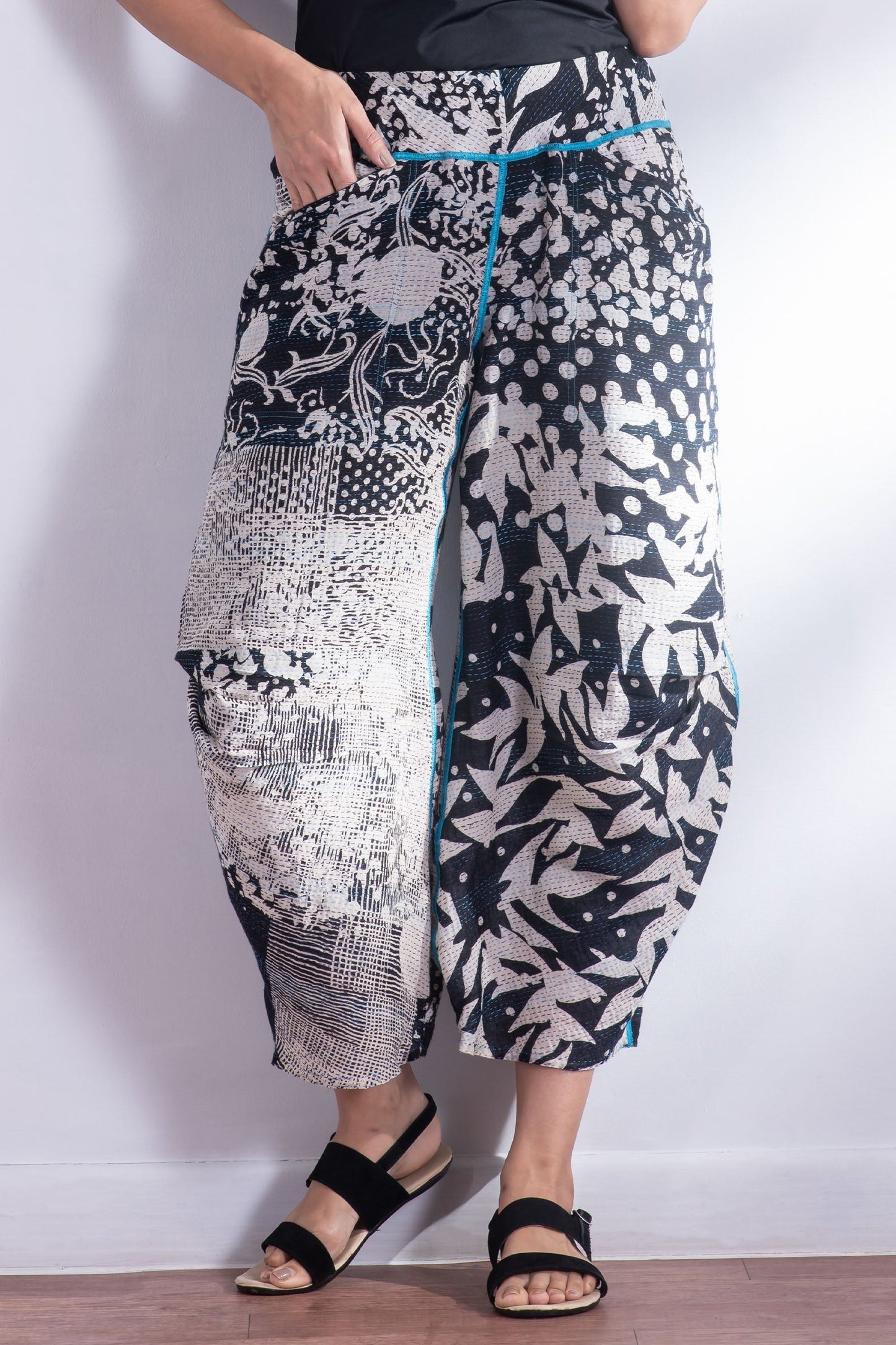 MONOTONE TWILIGHT PRINT KANTHA KNEE TUCKED PANTS - tp2625-blk -