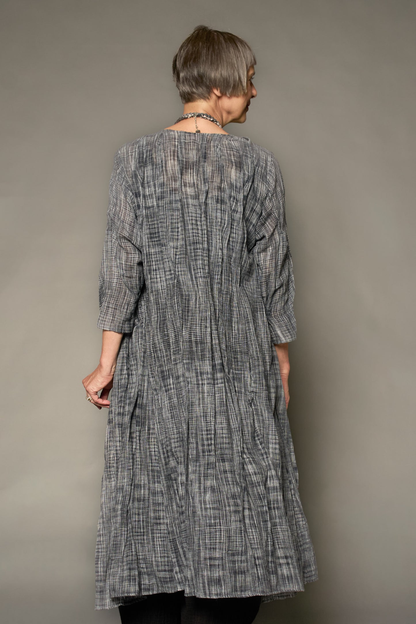 WOVEN TWO TONE COTTON WAVY TUCK TUCK CROPPED SLV. DRESS - wt1434-blk -