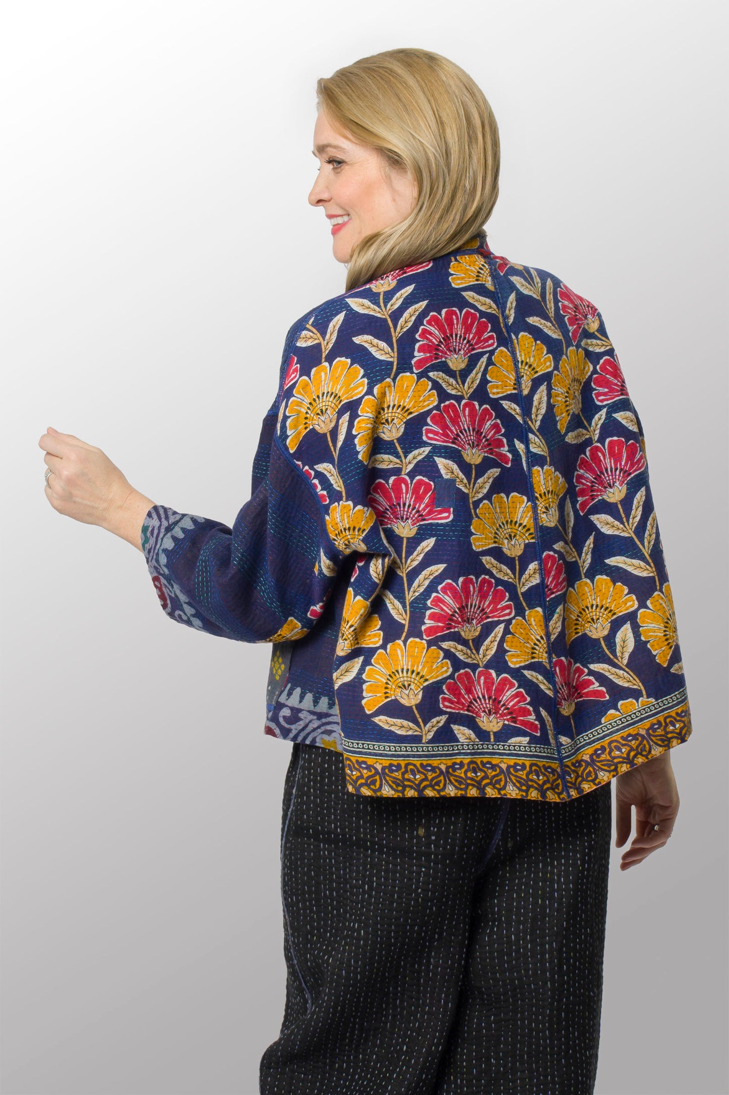 VINTAGE COTTON KANTHA STAND COLLAR CROPPED JKT - cv2034-0071a -