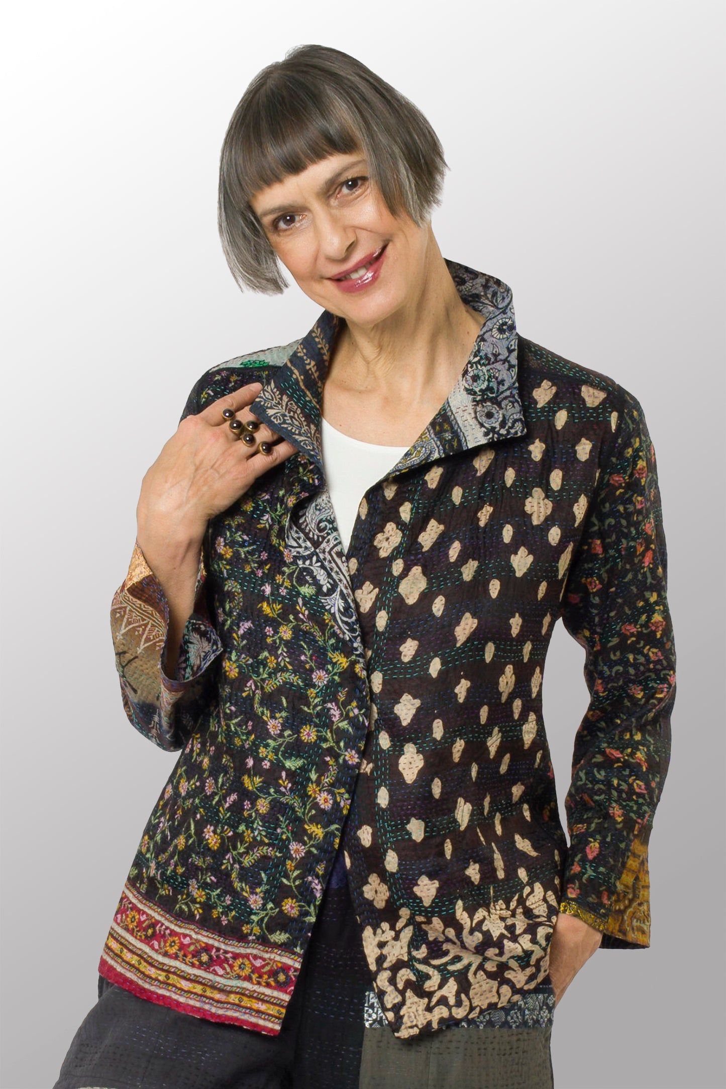 VINTAGE SILK KANTHA SHORT JKT - sv2007-0055m -