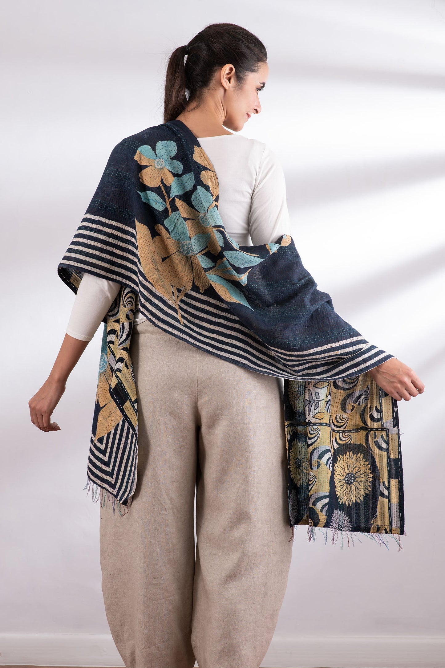 VINTAGE COTTON KANTHA SCARF STANDARD - cv2801-blk -