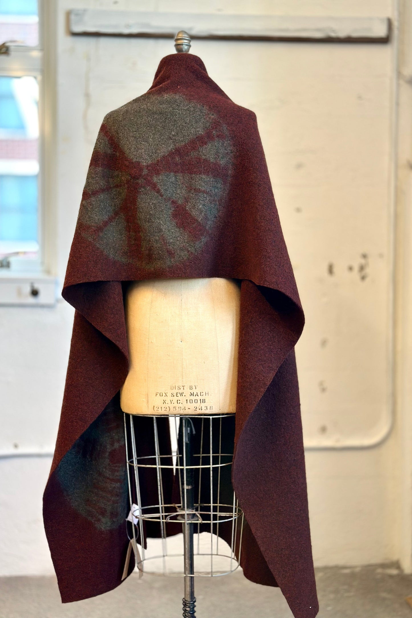 CIRCLE TIE DYE BOILED WOOL SHAWL LARGE - tw1803-brn -