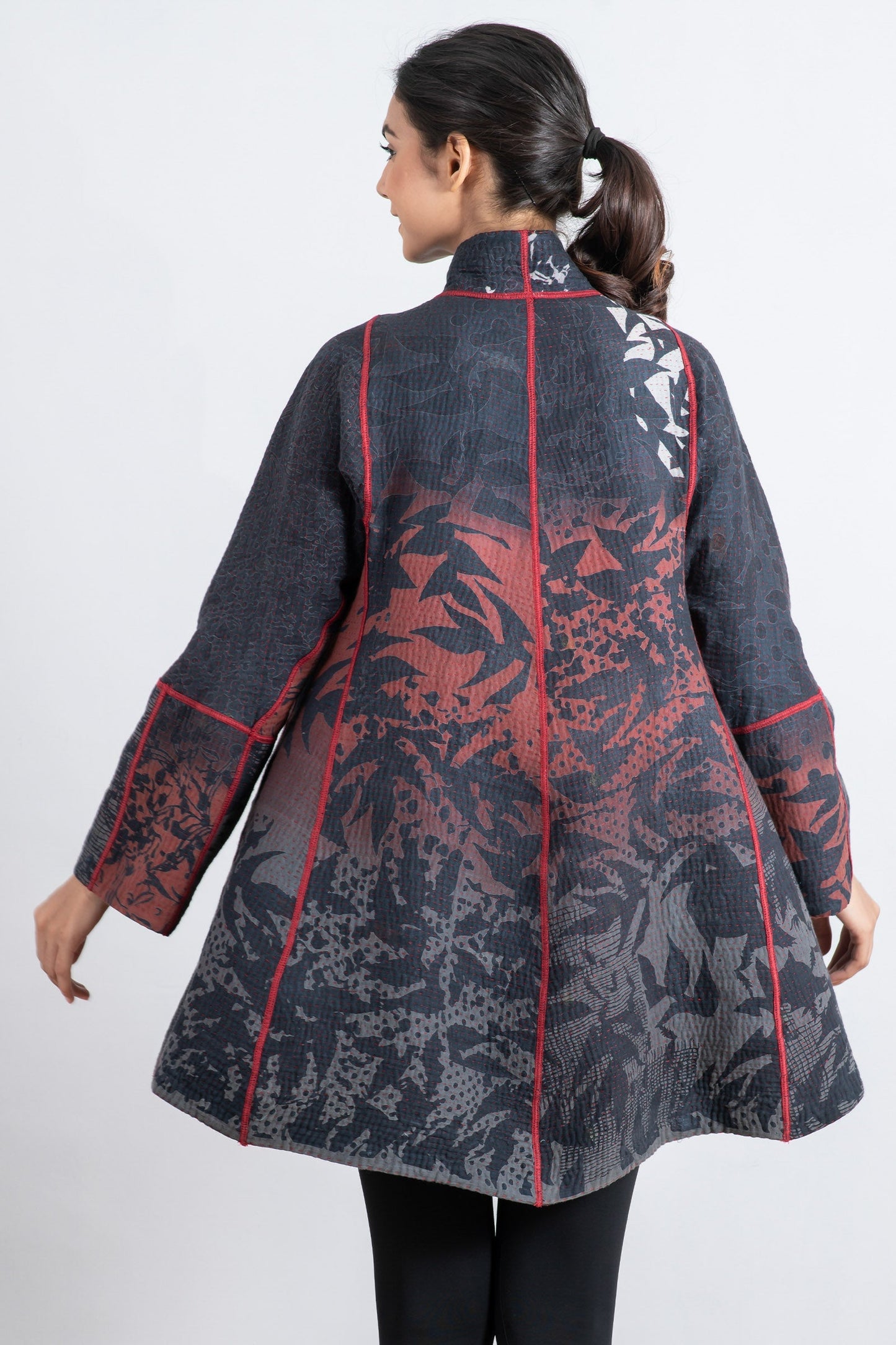 MONOTONE TWILIGHT PRINT KANTHA FLARE LONG JKT - tp4021-red -