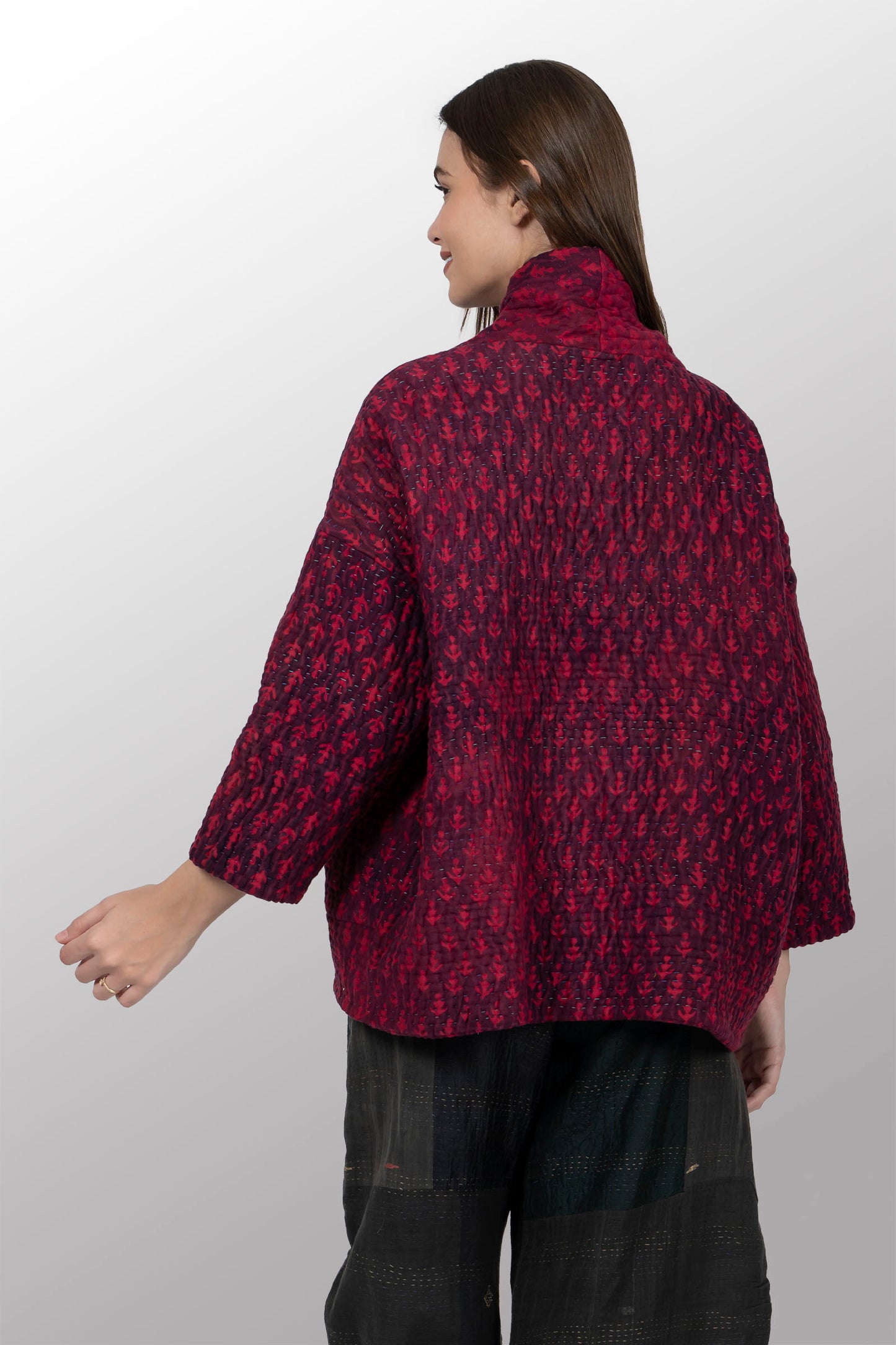 QUILTED OVERDYE COTTON KANTHA BIG POCKET JACKET - oq5057-cred001a -