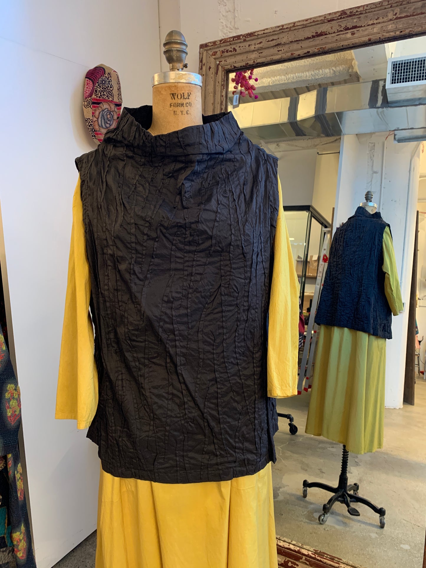 DYED COTTON SILK HEAVY VOILE RANDOM TUCK HIGH-NECK VEST - dr1244-blk -