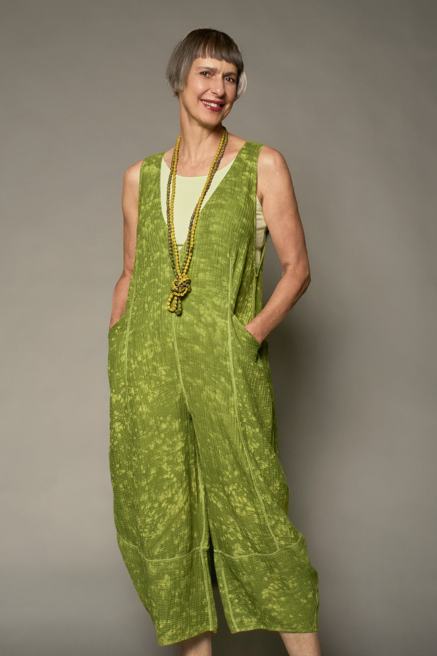 SAND SUN DYE RIPPLE KANTHA V-NECK JUMPER - rs2622-avc -