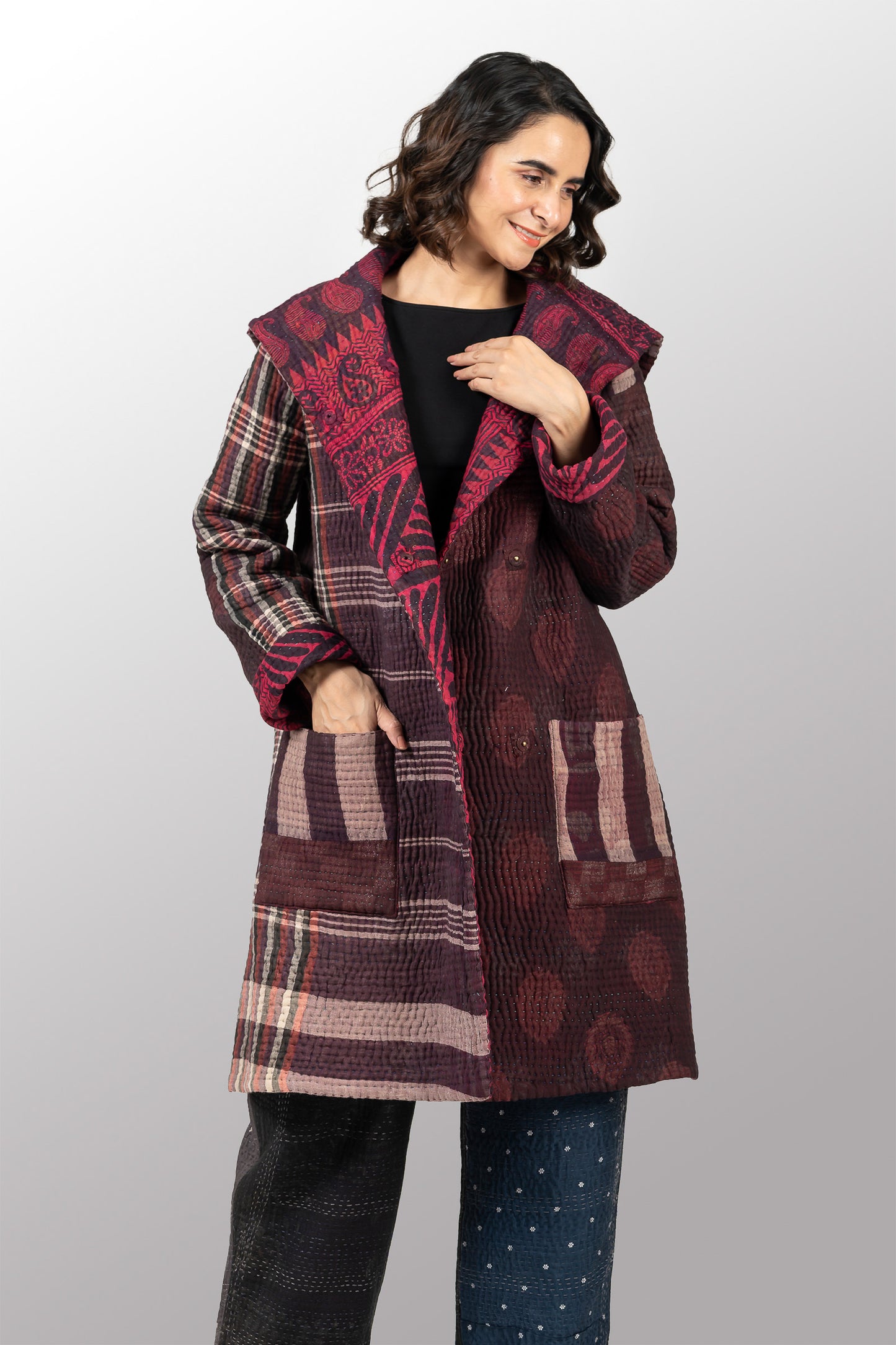 QUILTED OVERDYE COTTON KANTHA POCKET MEDIUM COAT - oq5316-cred006a -