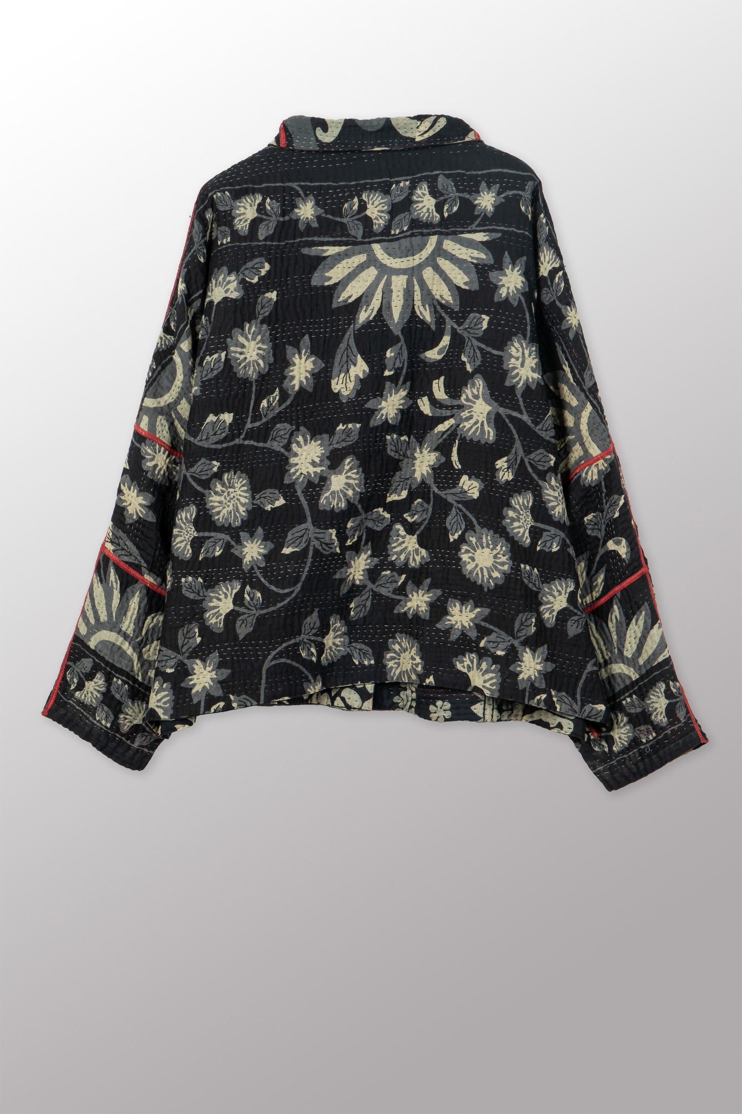 BLACK AND WHITE PRINT PATCH KANTHA HIGH-NECK CROPPED JACKET - pn4095-red -