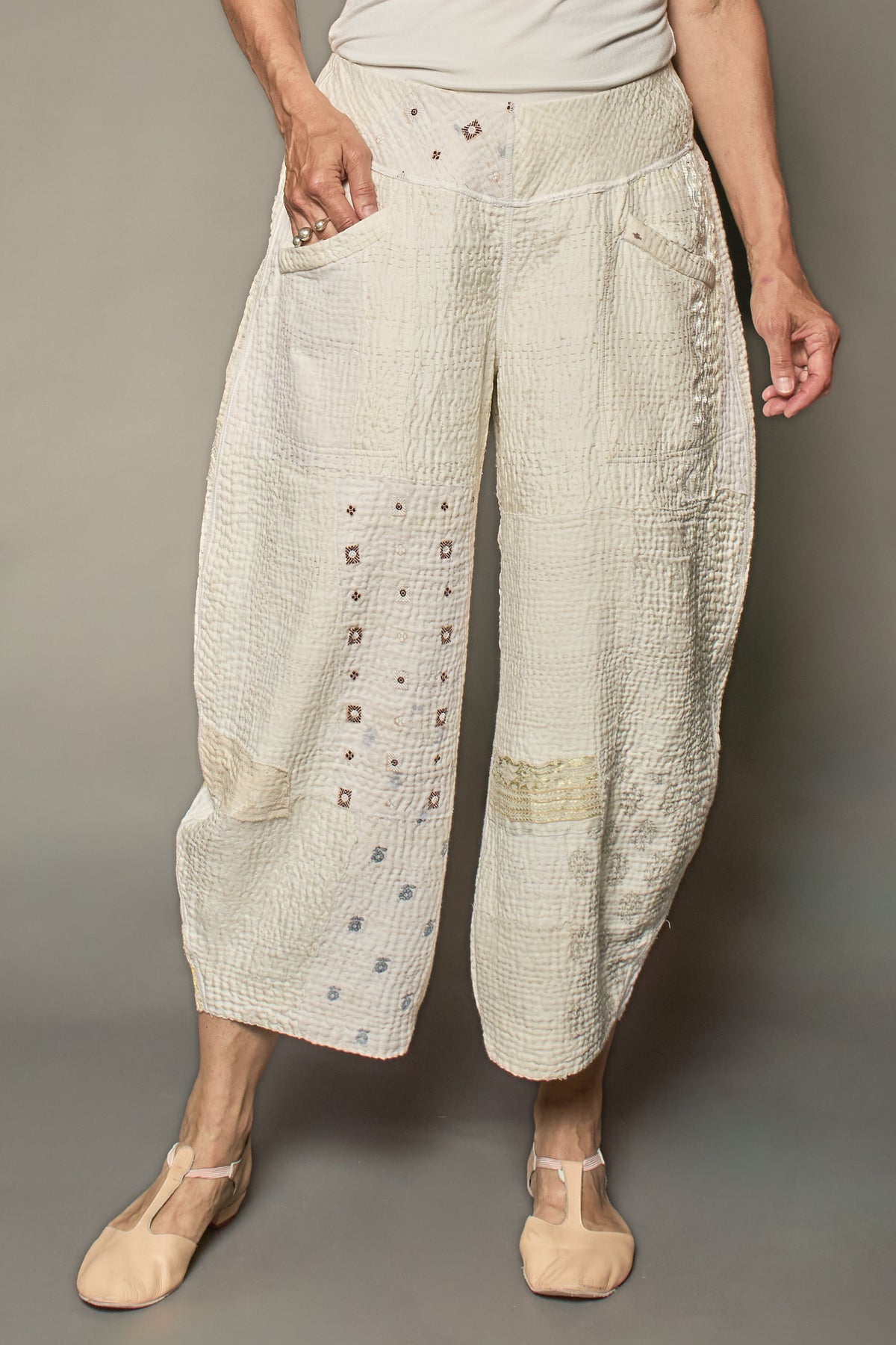 FRAYED PATCH KANTHA LANTERN PANTS - fi4634-ivy -