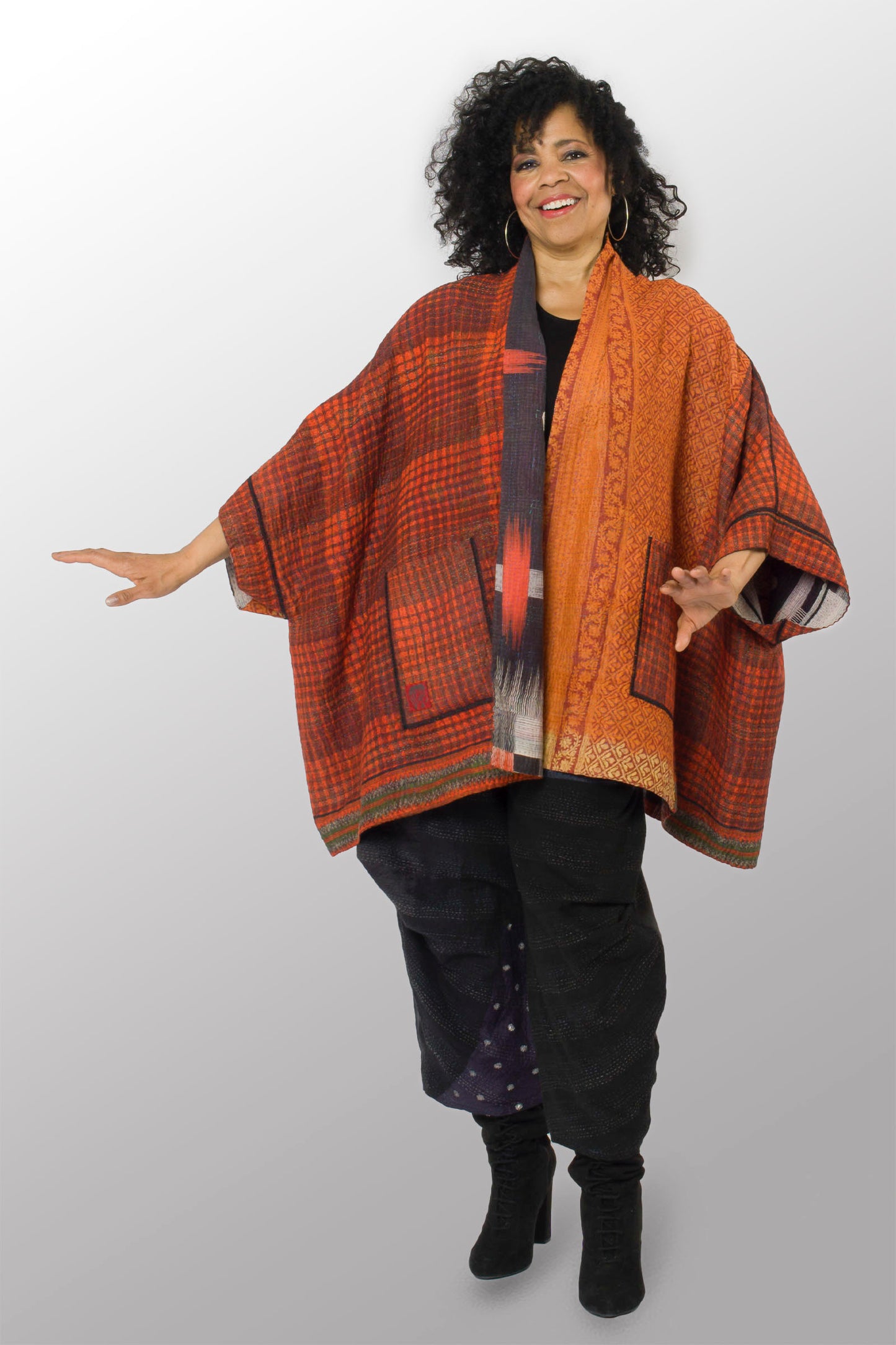 VINTAGE COTTON KANTHA DOUBLE COLLAR PONCHO - cv4323-0047a -
