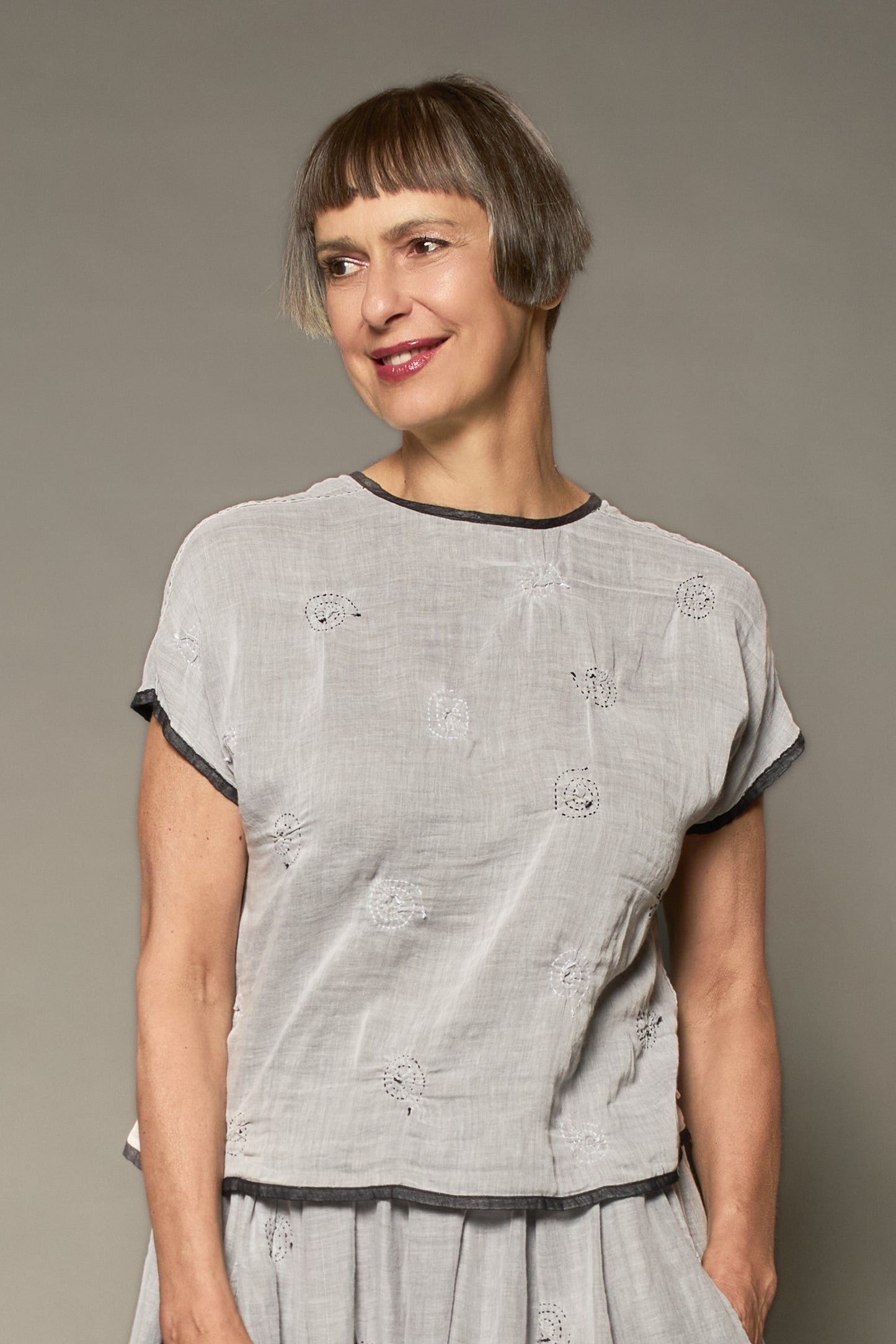 GAUZE SHIBORI GARMENT KANTHA BLOUSE - gg2534-blk -