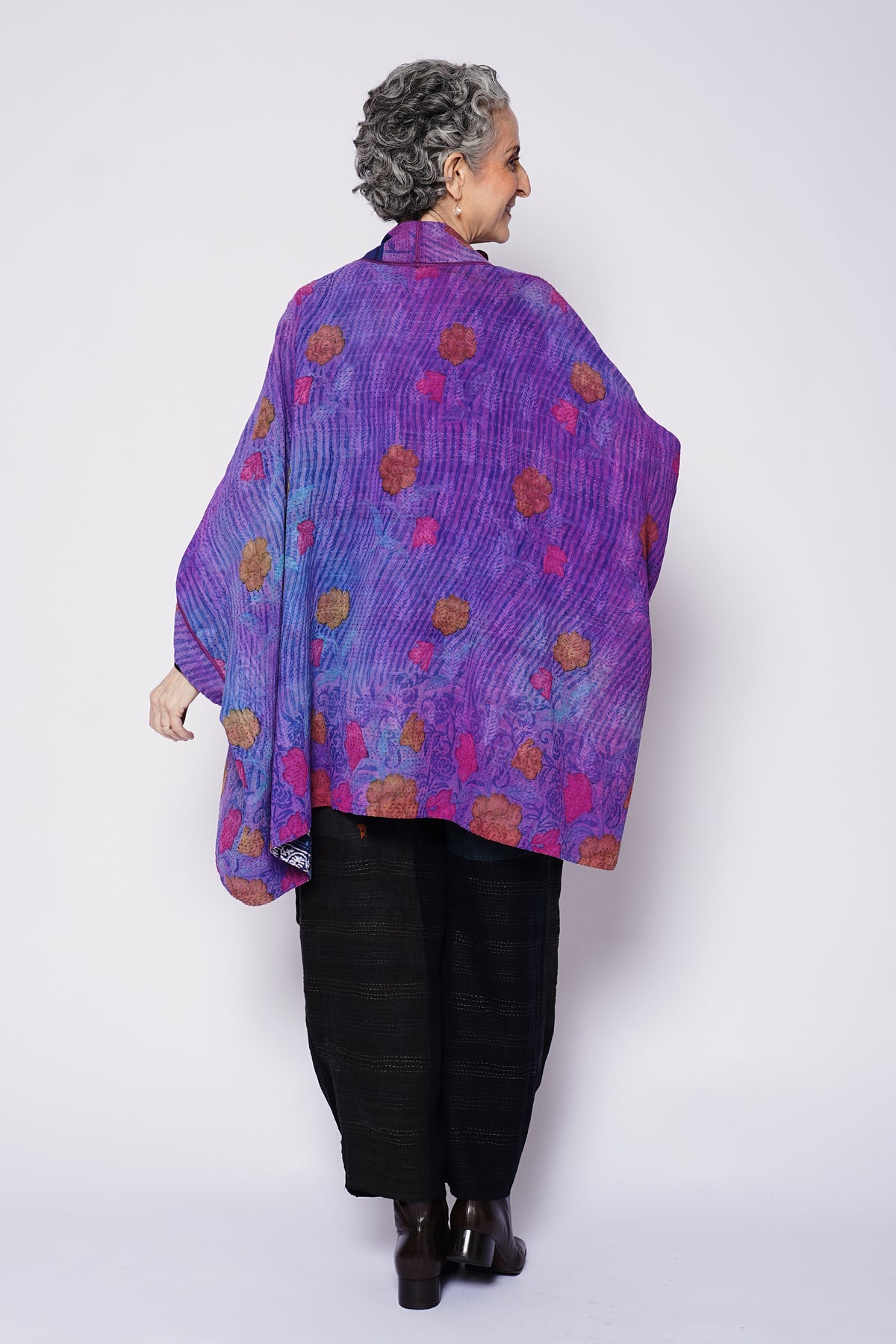 VINTAGE SILK GEORGETTE COTTON KANTHA DOUBLE COLLAR PONCHO - gc2323-0004a -