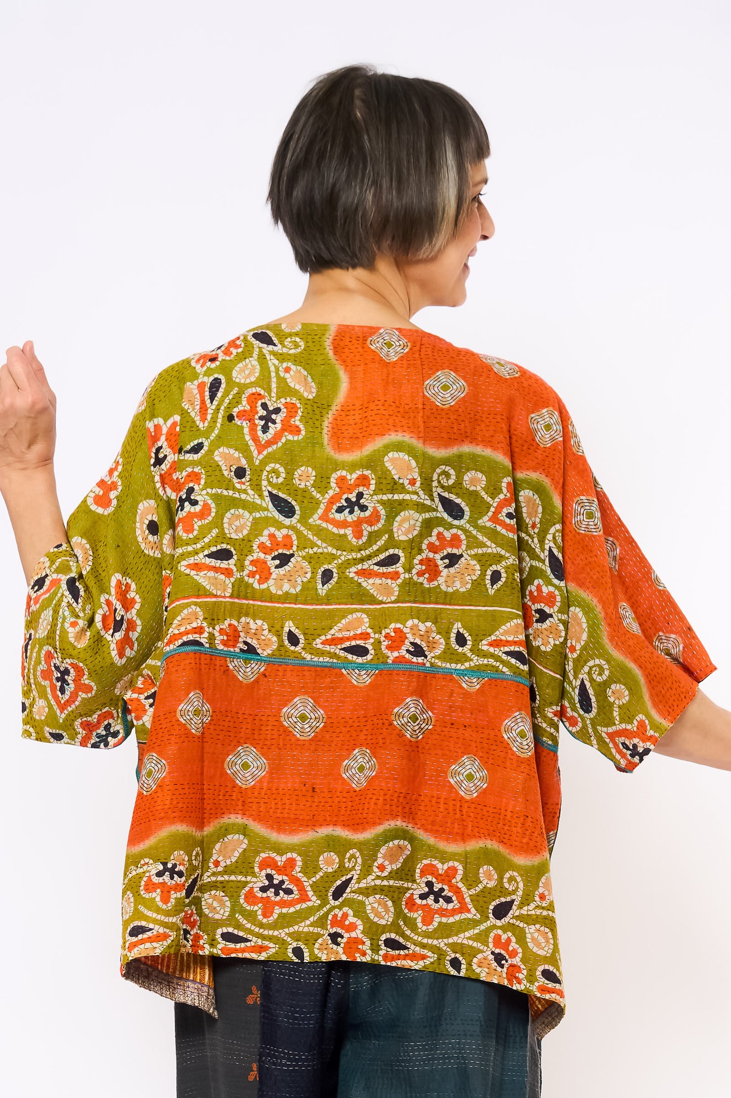 VINTAGE COTTON KANTHA BOAT NECK DOLMAN TOP - cv2t100-0001a -