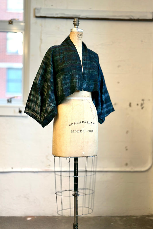 TIE DYE VINTAGE SILK KANTHA PUFF SLV. SHRUG - st-sv2062-blk -