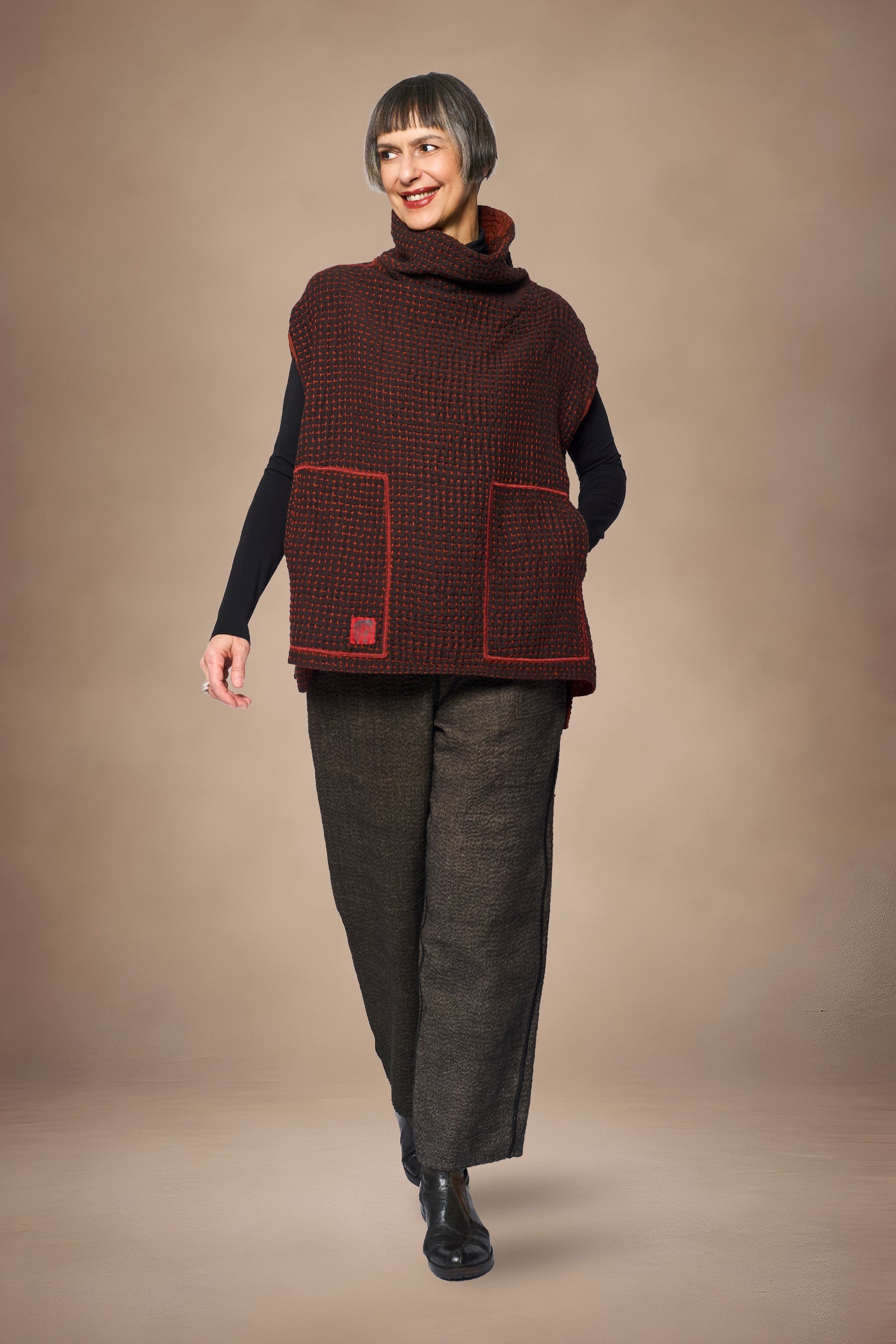 ABSTRACT WAFFLE KANTHA FUNNEL NECK VEST - bw3250-org -