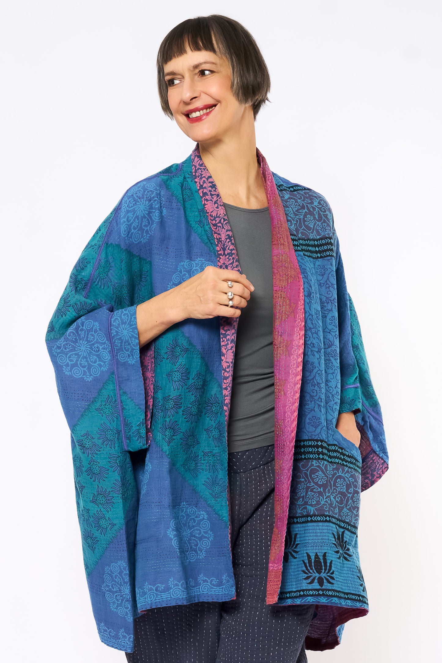 VINTAGE COTTON KANTHA DOUBLE COLLAR PONCHO - cv2323-0008a -