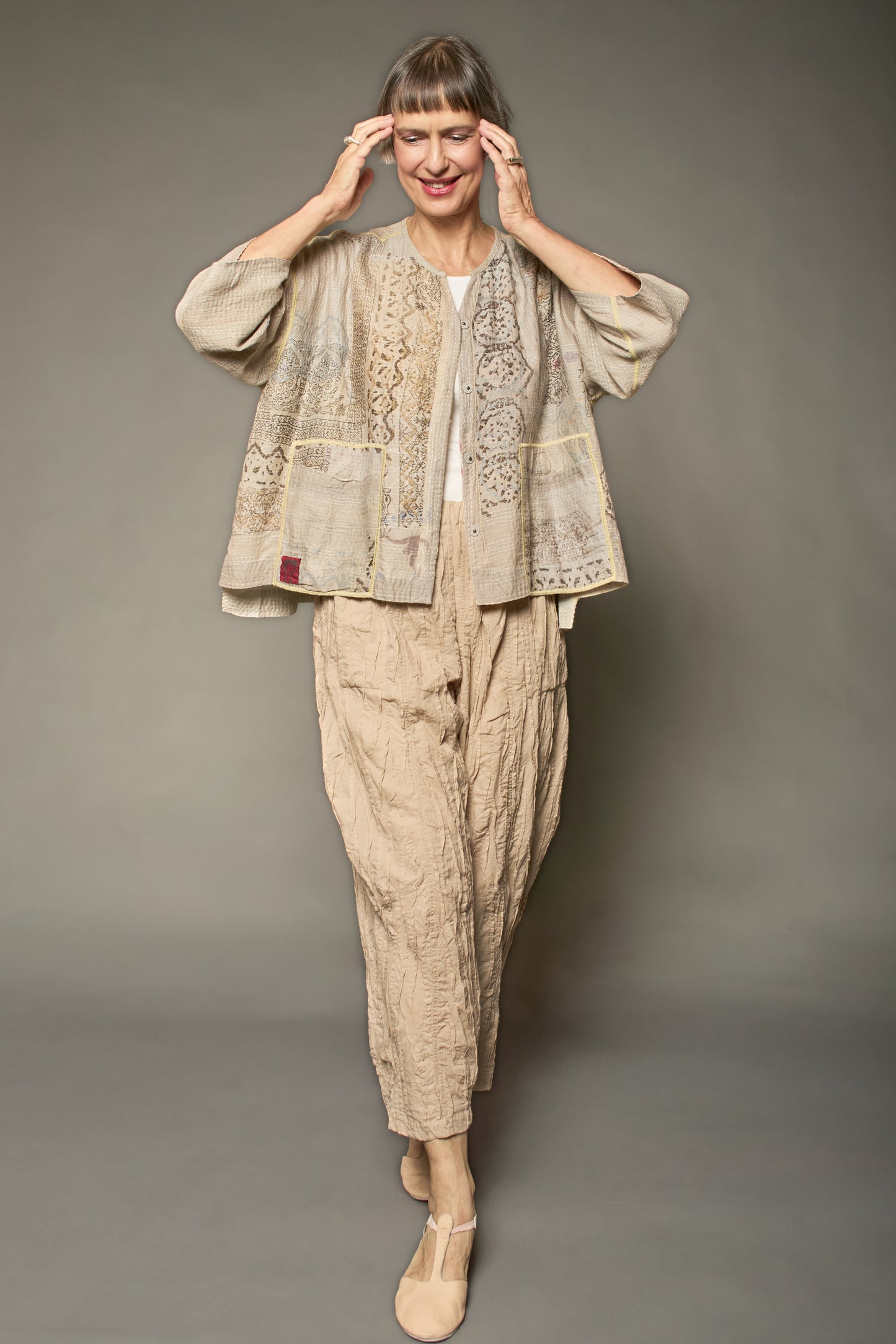 MOSAIC FRAY PATCH KANTHA V-NECK NECK TOP - zb2t108-ivy -