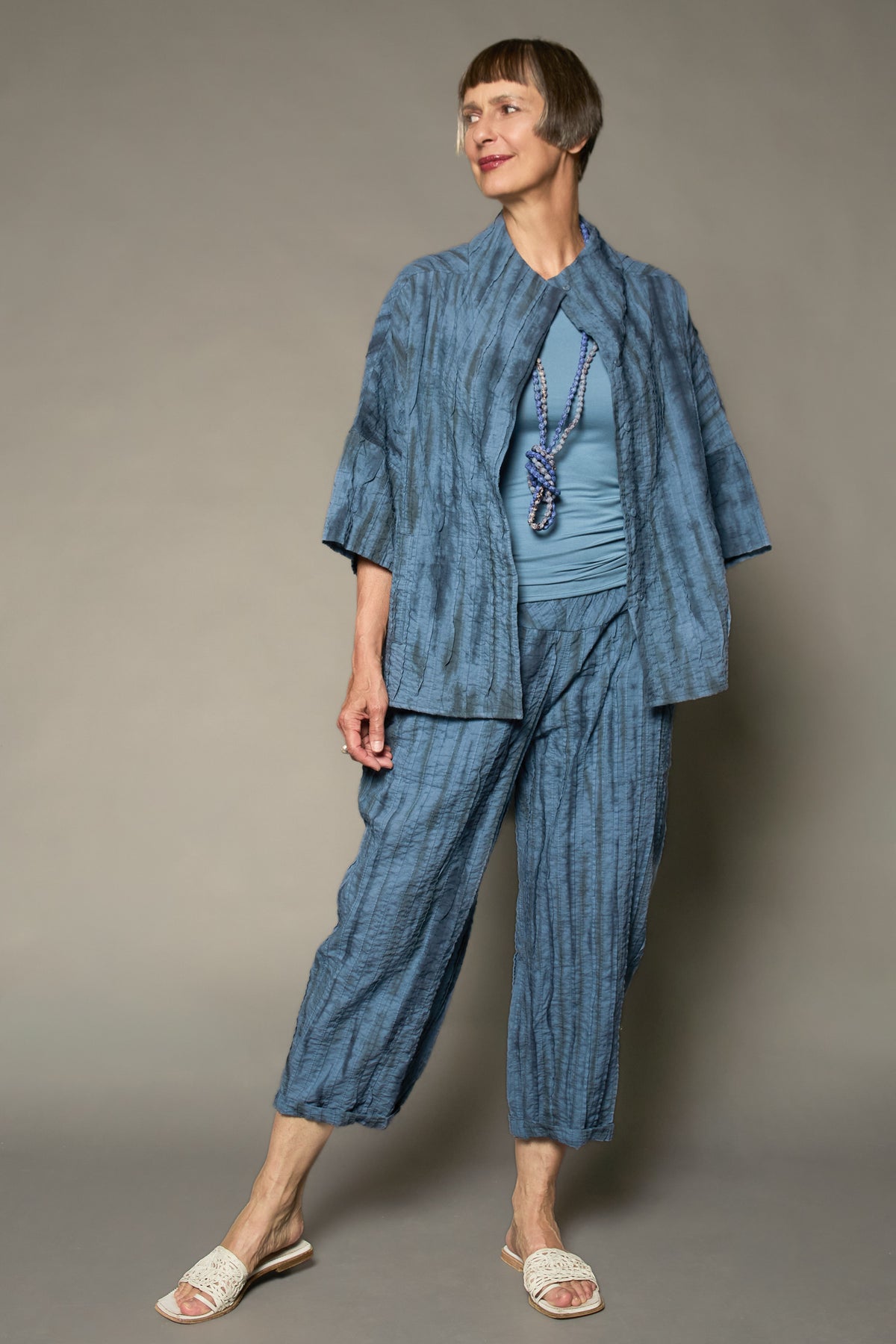 DOUBLE TIE DYE RIPPLE TUCK HIGHT NECK TOP - trw1t107-gry -