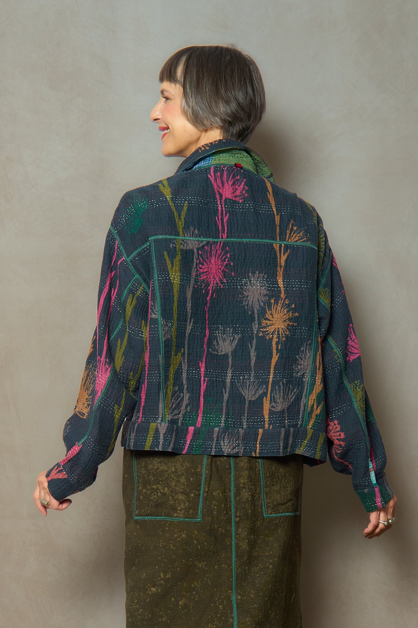 FLOWER PRINT WITH CHECKERED PATCH OVERSIZED TRUCKER JACKET - fc4j107-blk -