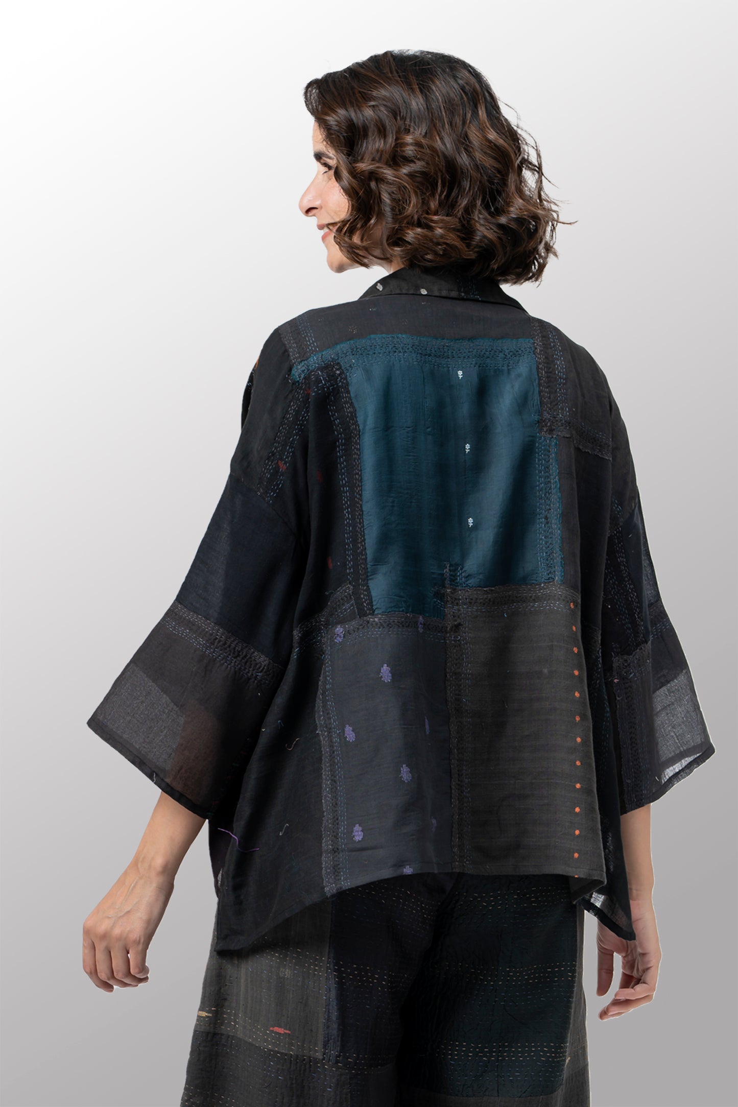 MOSAIC TILE PATCH KANTHA CROPPED TENT SHIRT - mt1596-blk -