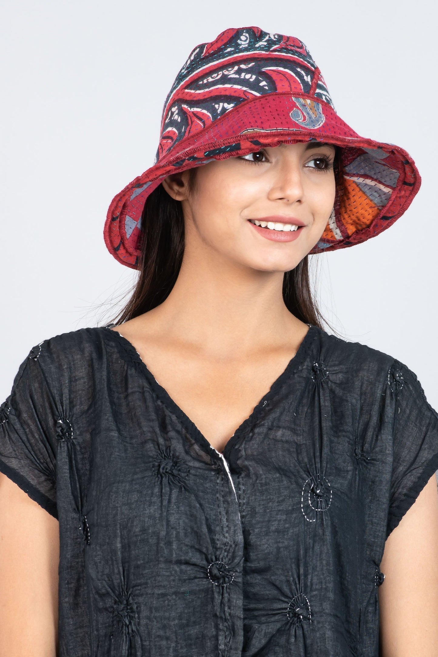 VINTAGE COTTON KANTHA CIRCULAR CUT BRIM HAT - cv2882-red -