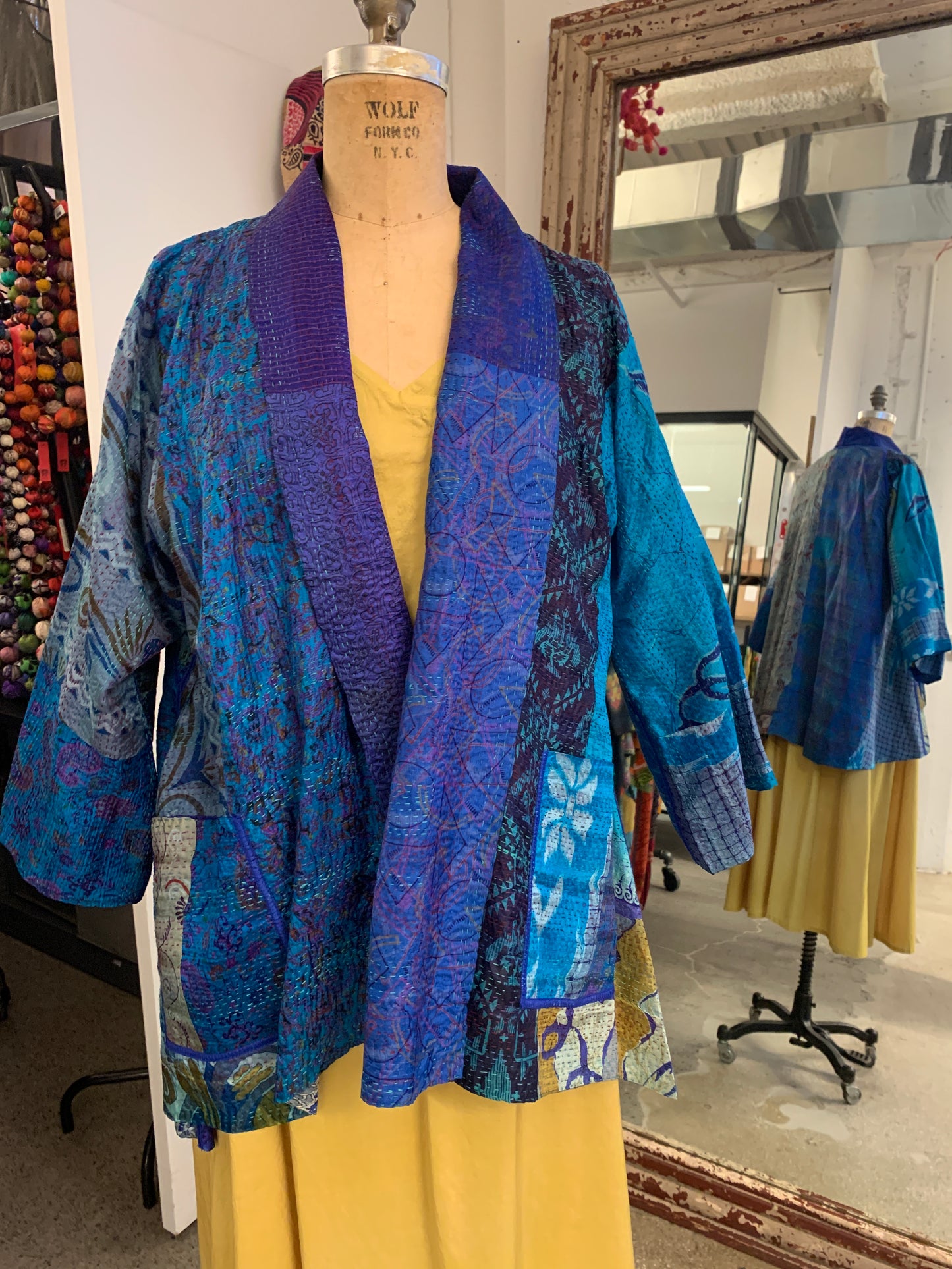 VINTAGE SILK KANTHA KIMONO JKT - sv2004-0033a -