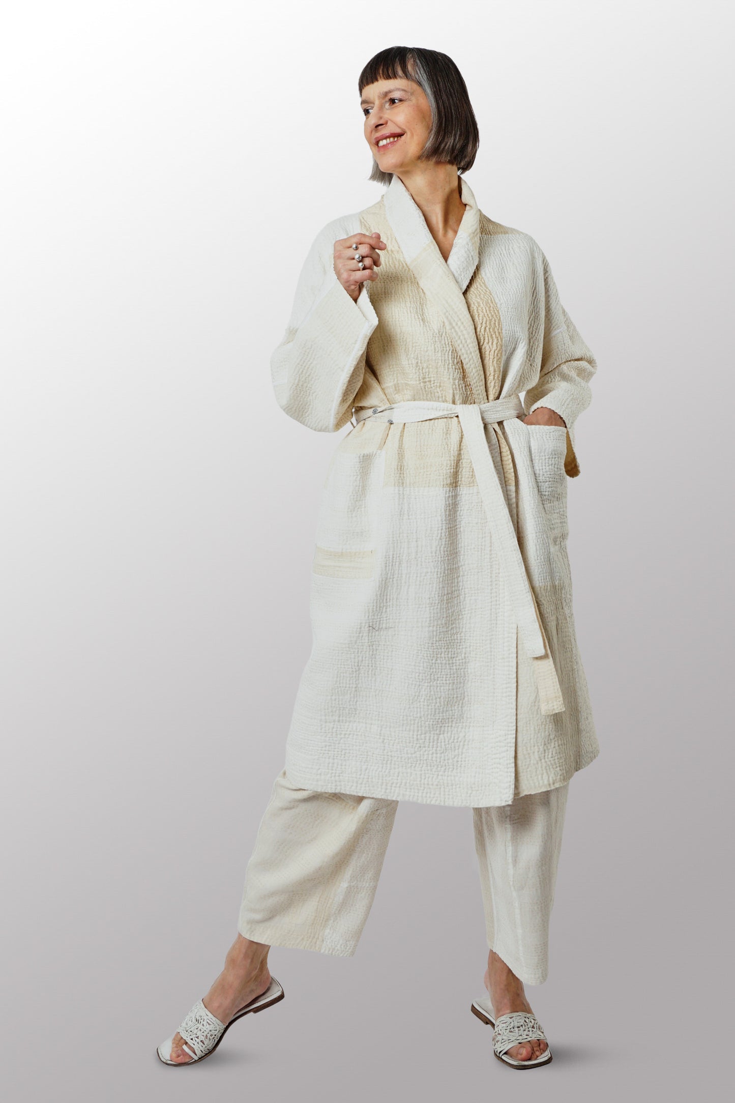 JAIPUR WHITE KANTHA SIMPLE ROBE - jw4334-ivy -
