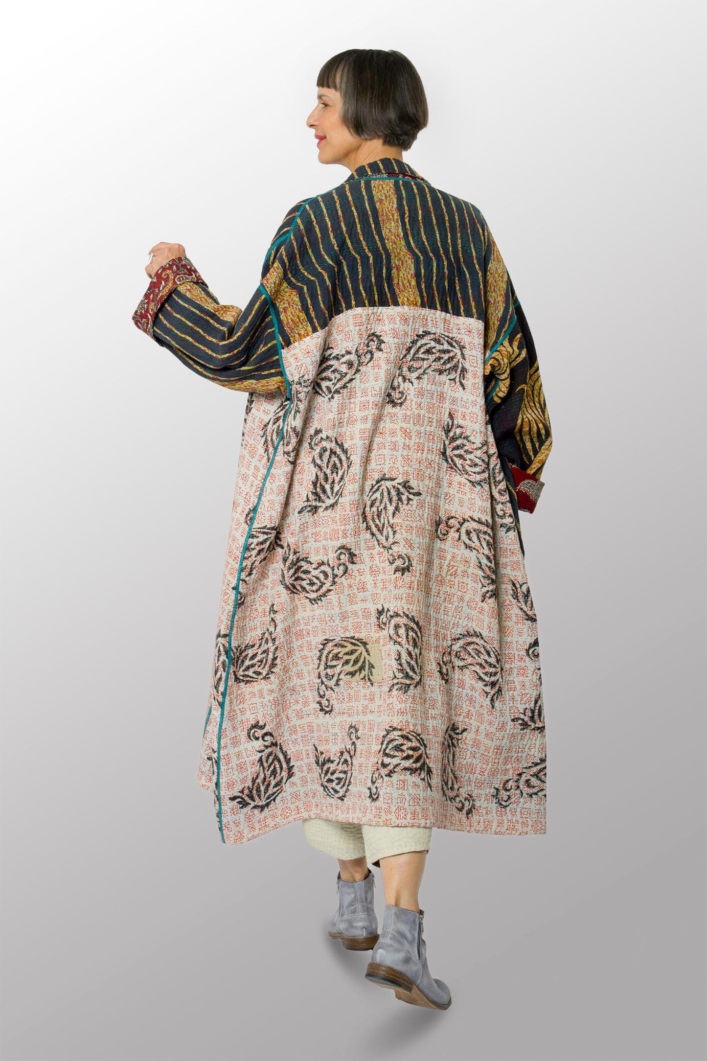 VINTAGE COTTON KANTHA OVERSIZED COAT - cv4326-0041a -