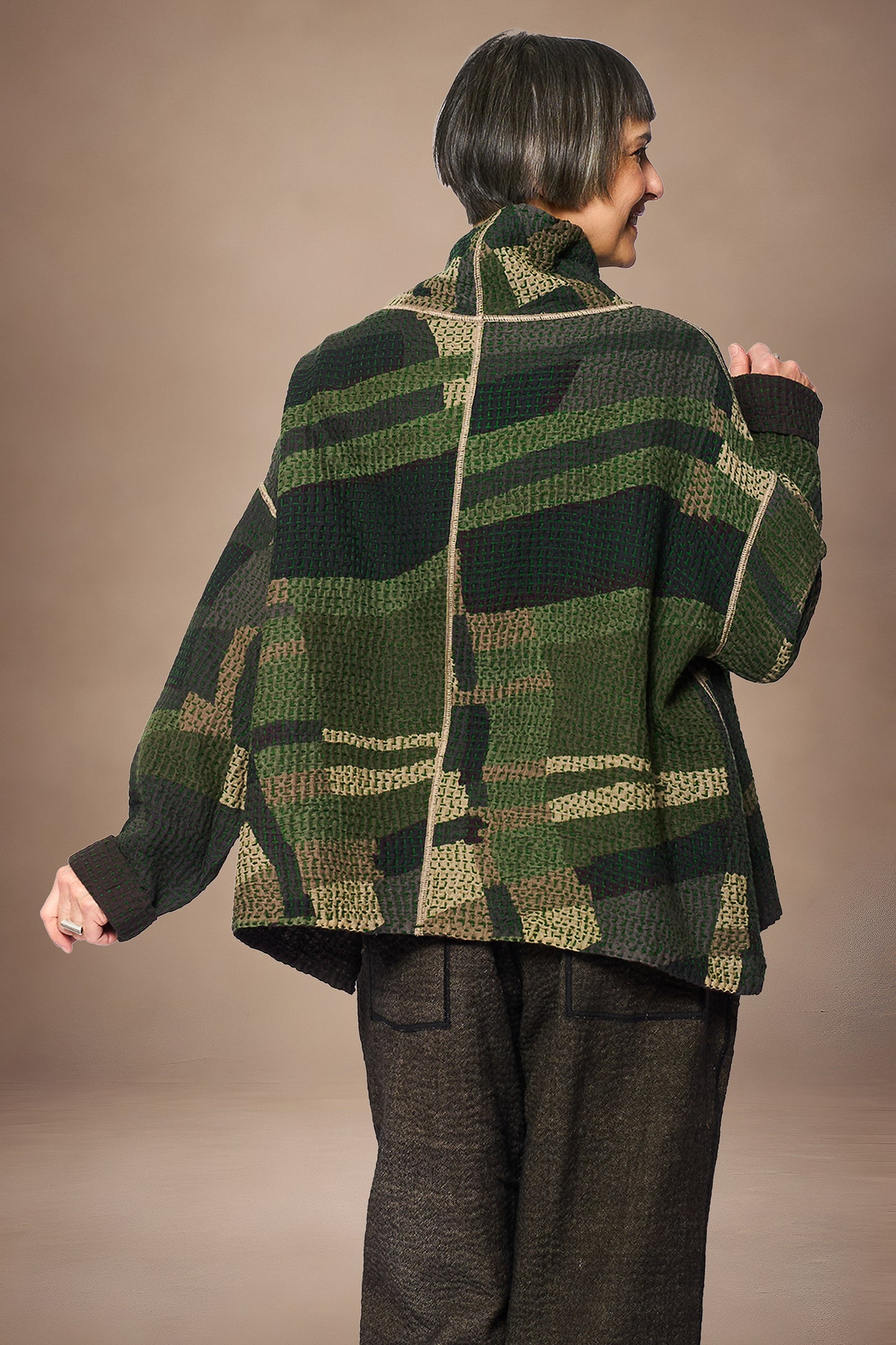 ABSTRACT WAFFLE KANTHA FUNNEL NECK PULLOVER - bw3t106-grn -