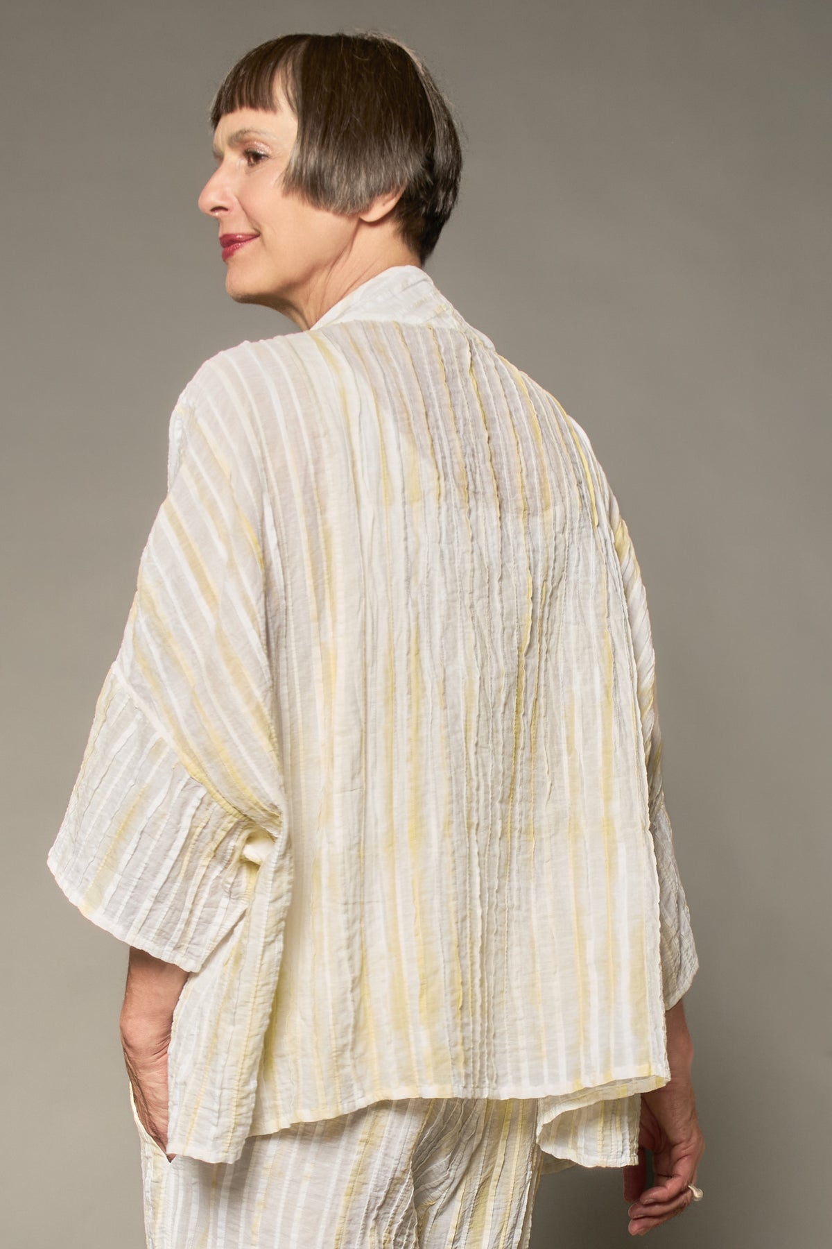 DOUBLE TIE DYE RIPPLE TUCK HIGHT NECK TOP - trw1t107-ivy -