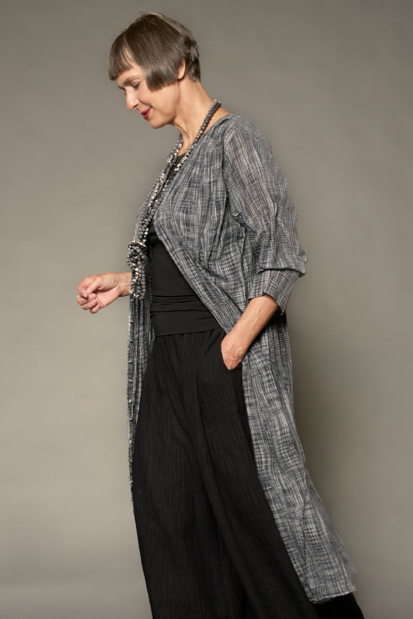 WOVEN TWO TONE COTTON WAVY TUCK TUCK CROPPED SLV. DRESS - wt1434-blk -