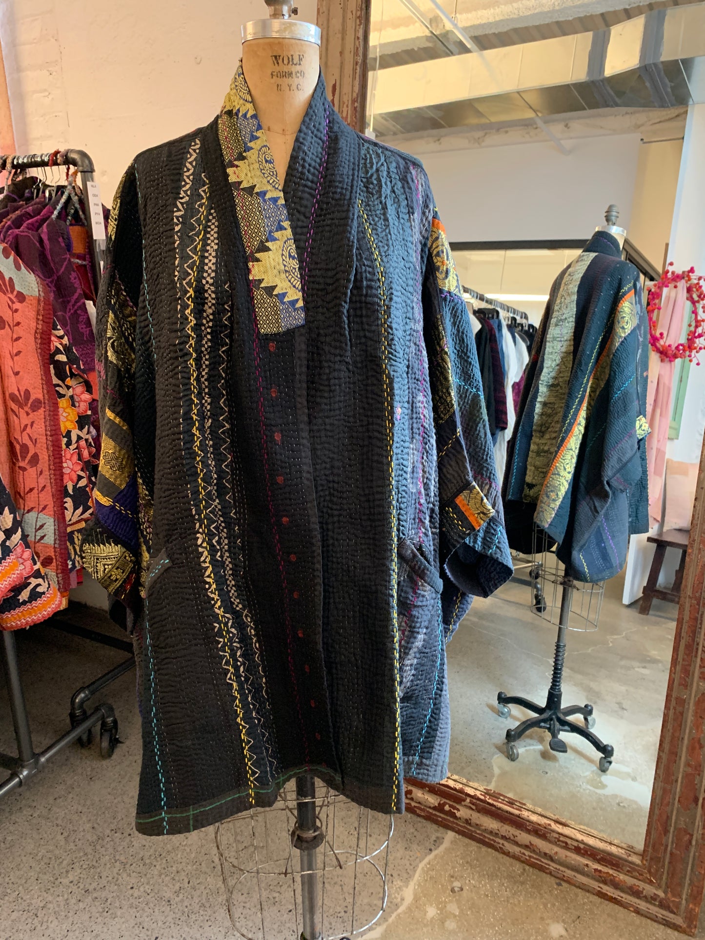 JEWEL WOVEN WITH VERTICAL PATCH KANTHA DOUBLE COLLAR PONCHO - jv4323-blk -