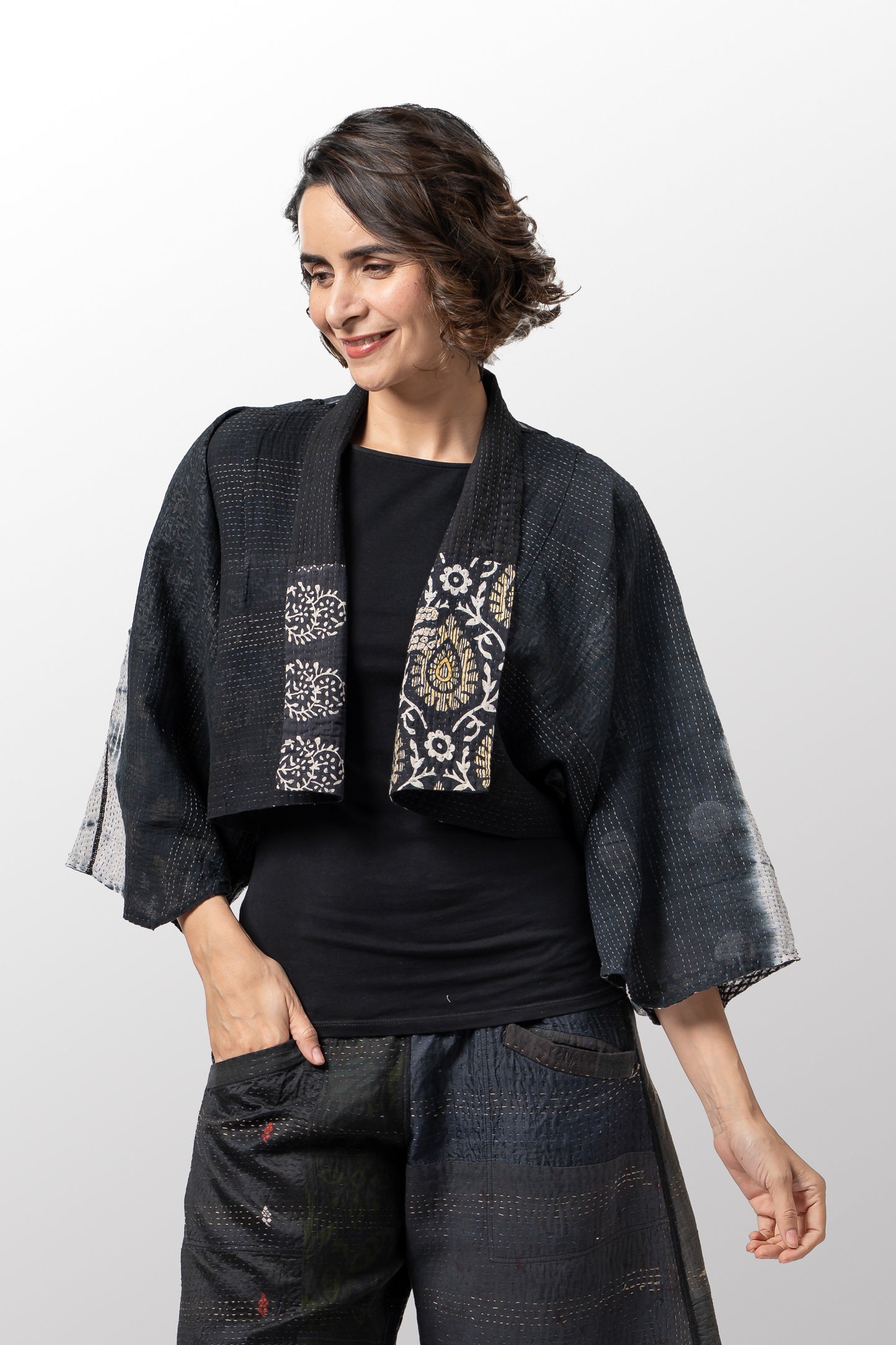 VINTAGE BOTTOM PRINT KANTHA PUFF SLV. SHRUG - vb2062-blk -