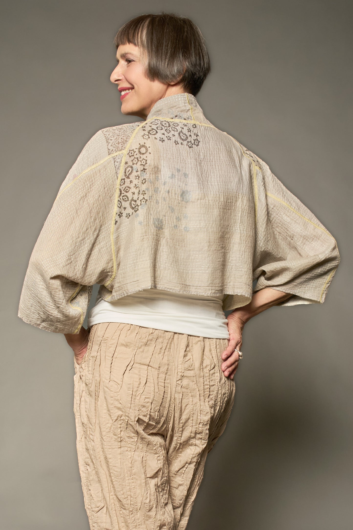 MOSAIC FRAY PATCH KANTHA PUFF SLV. SHRUG - zb2062-ivy -