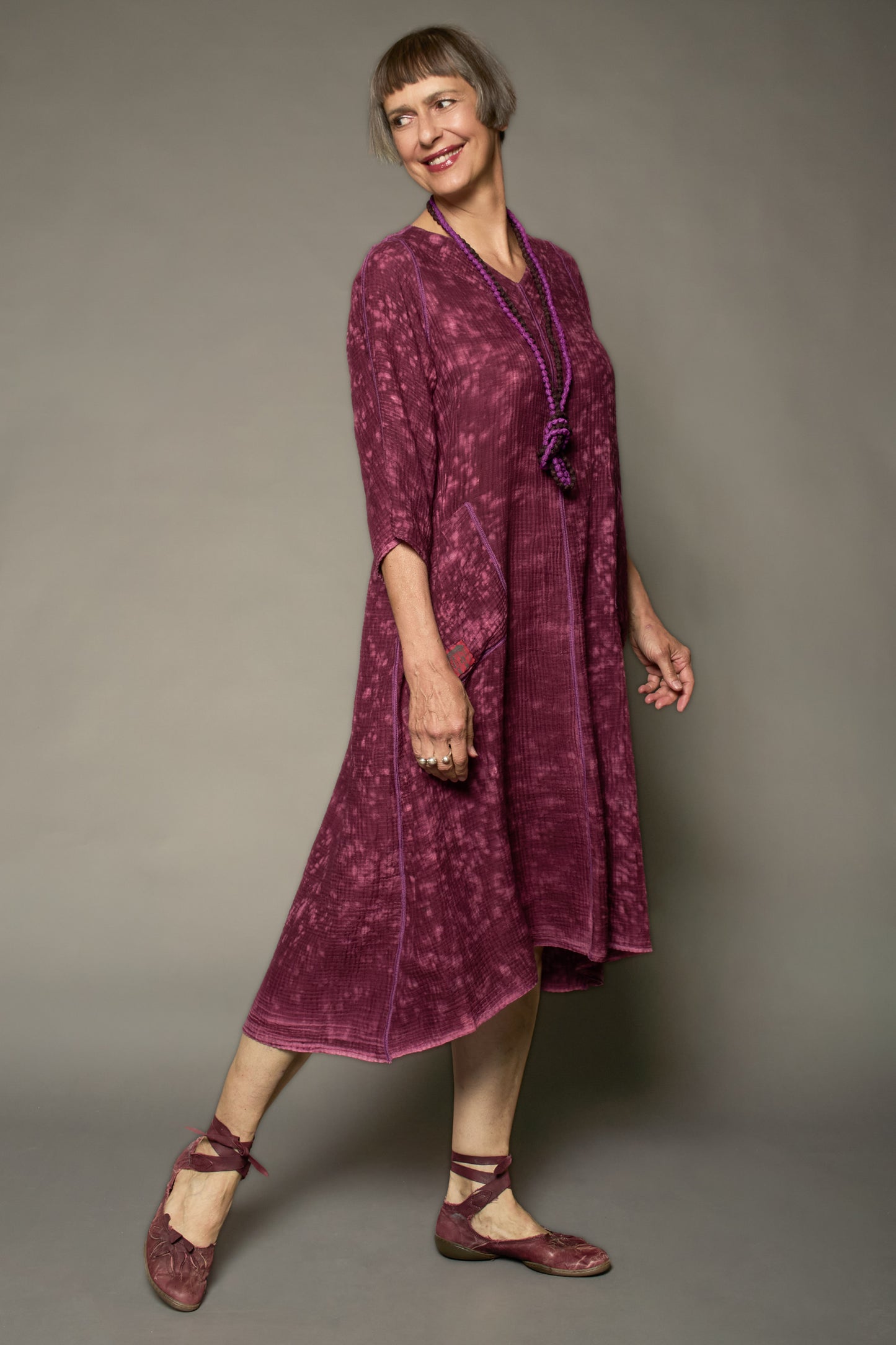 SAND SUN DYE RIPPLE KANTHA V-NECK FLARE DRESS - rs2457-pik -