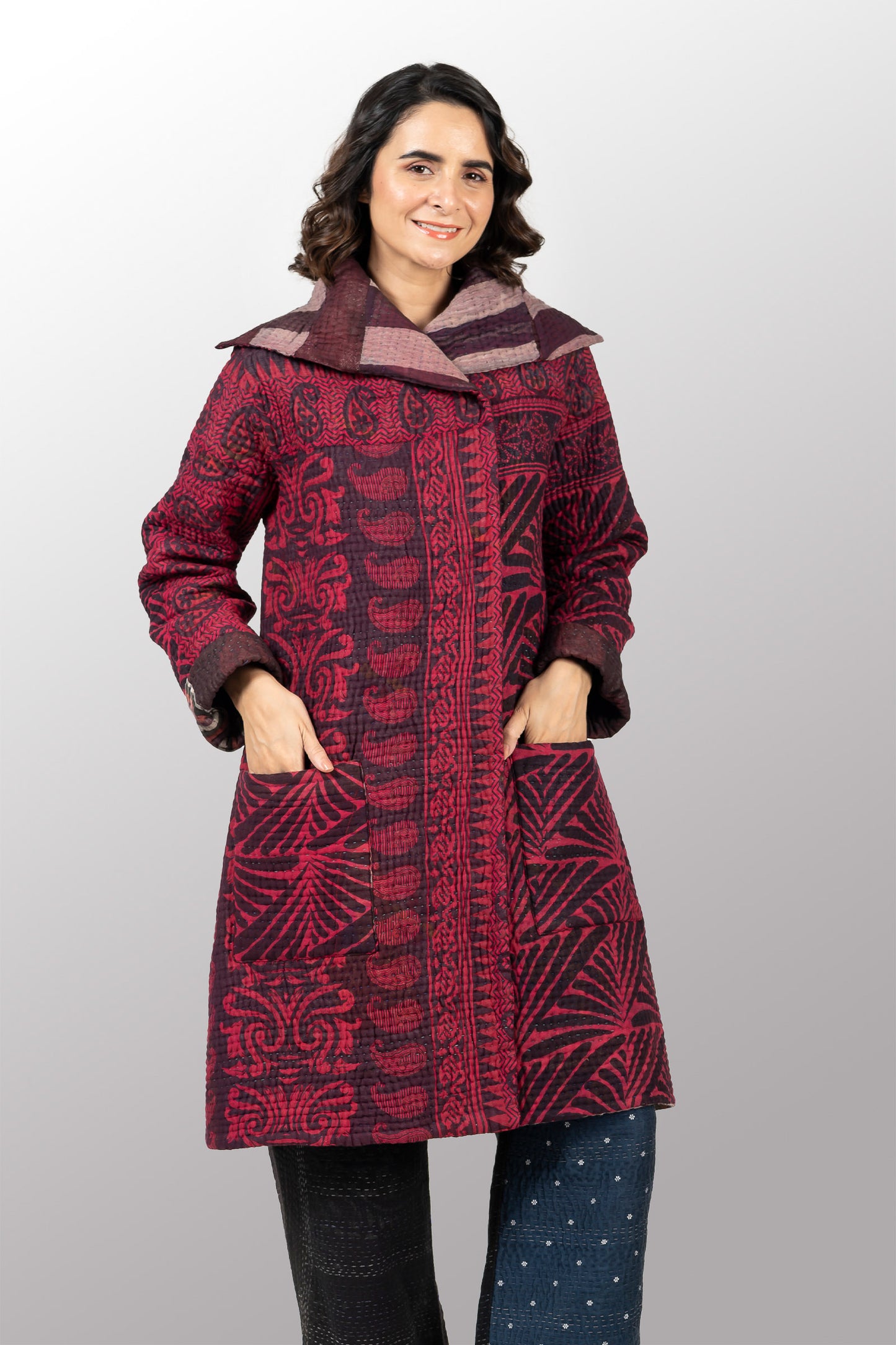 QUILTED OVERDYE COTTON KANTHA POCKET MEDIUM COAT - oq5316-cred006a -