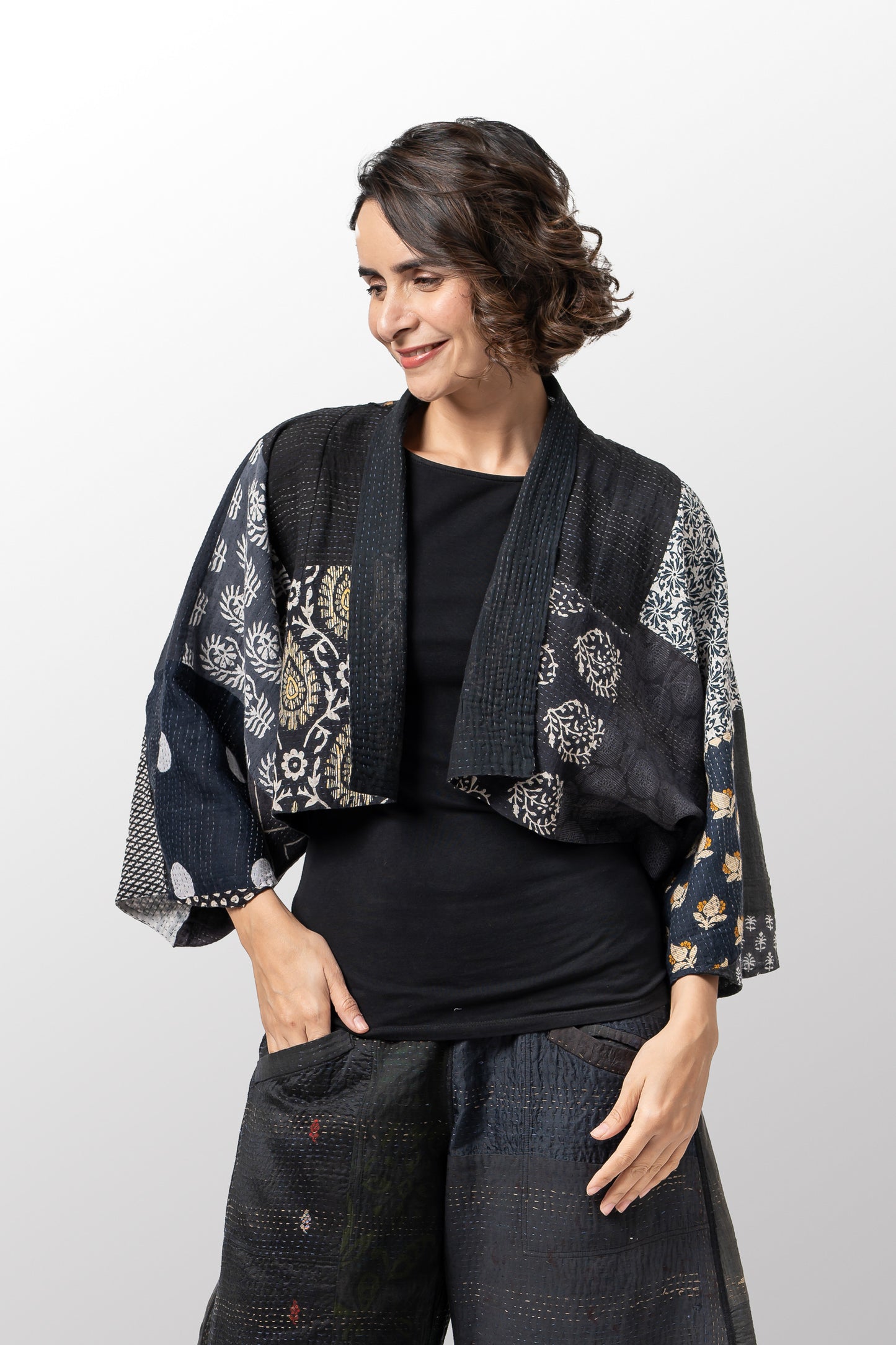 VINTAGE BOTTOM PRINT KANTHA PUFF SLV. SHRUG - vb2062-blk -