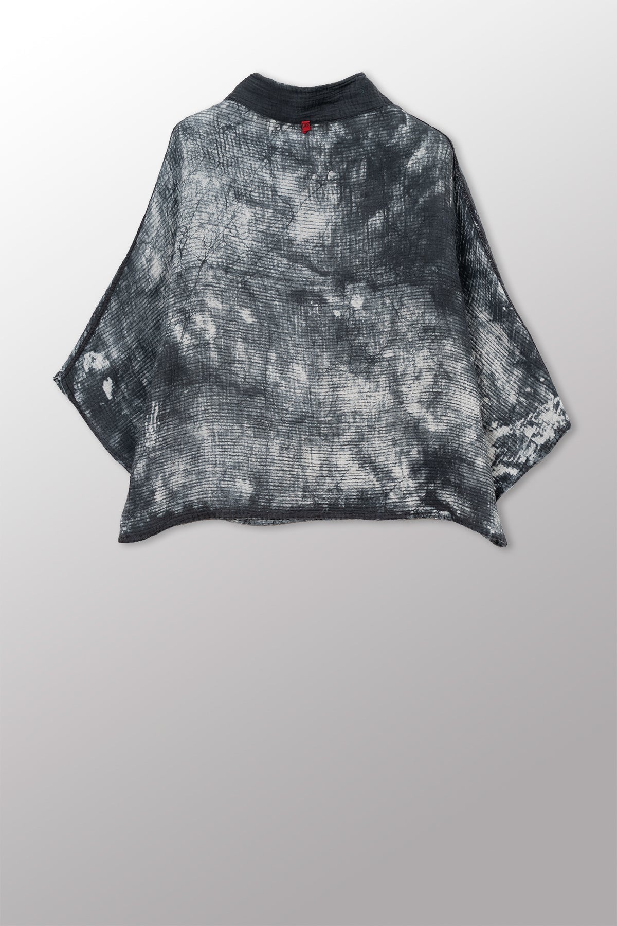 MUD DYE RIPPLE KANTHA FUNNEL NECK POCKET TOP - yp2t104-gry -