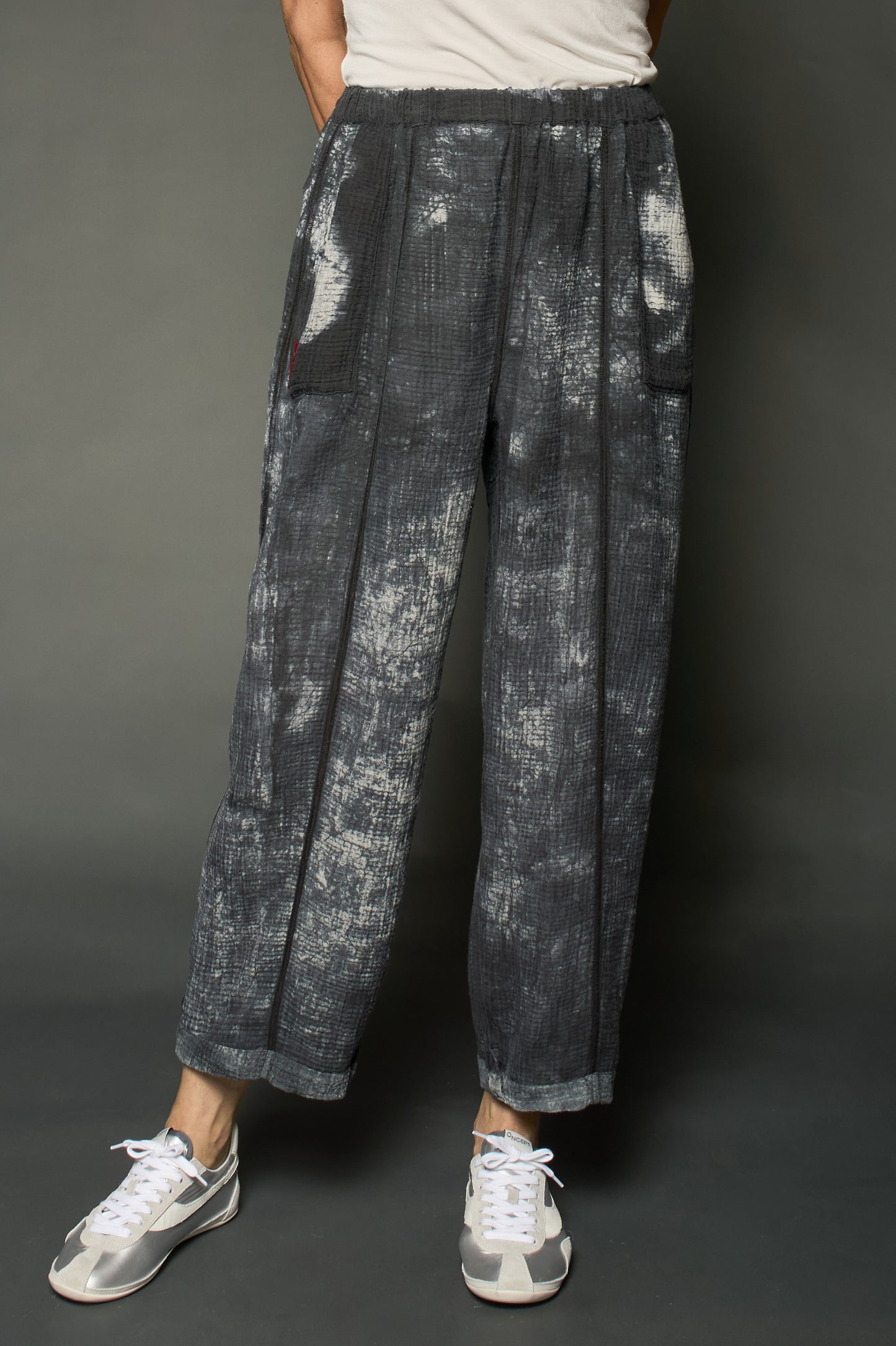 MUD DYE RIPPLE KANTHA BARREL PANTS - yp2641-gry -