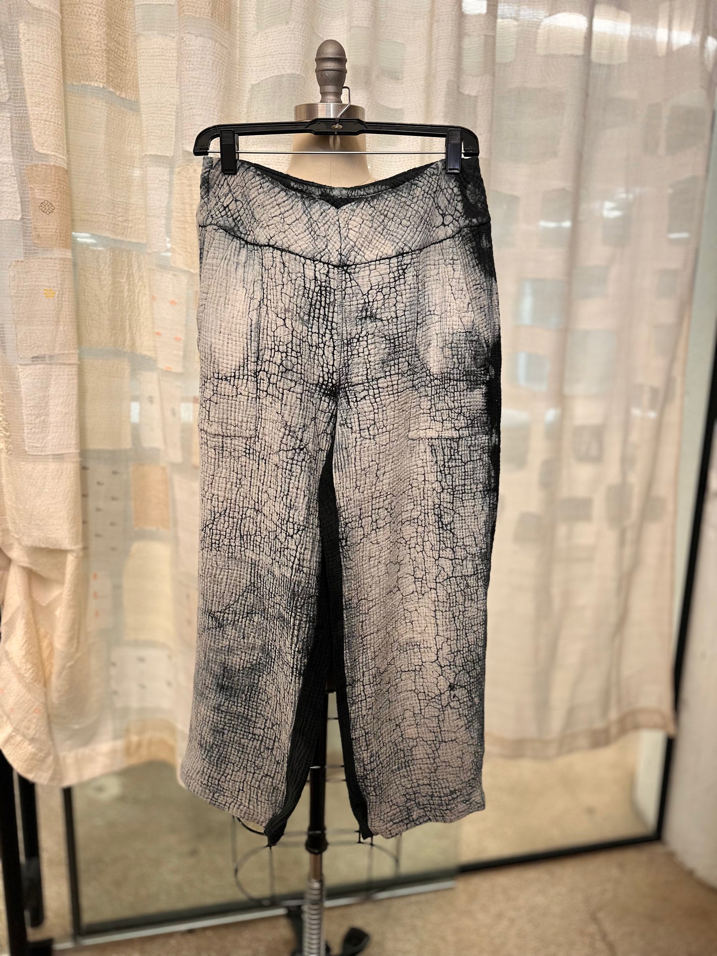MUD DYE RIPPLE KANTHA NEW LANTERN PANTS - yp4651-bgr -