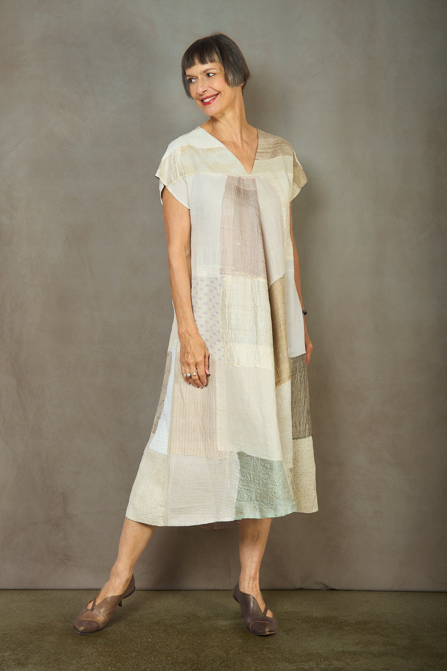 MOSAIC FRAY PATCH KANTHA V-NECK FRENCH SLV. DRESS - zb2467-ivy -