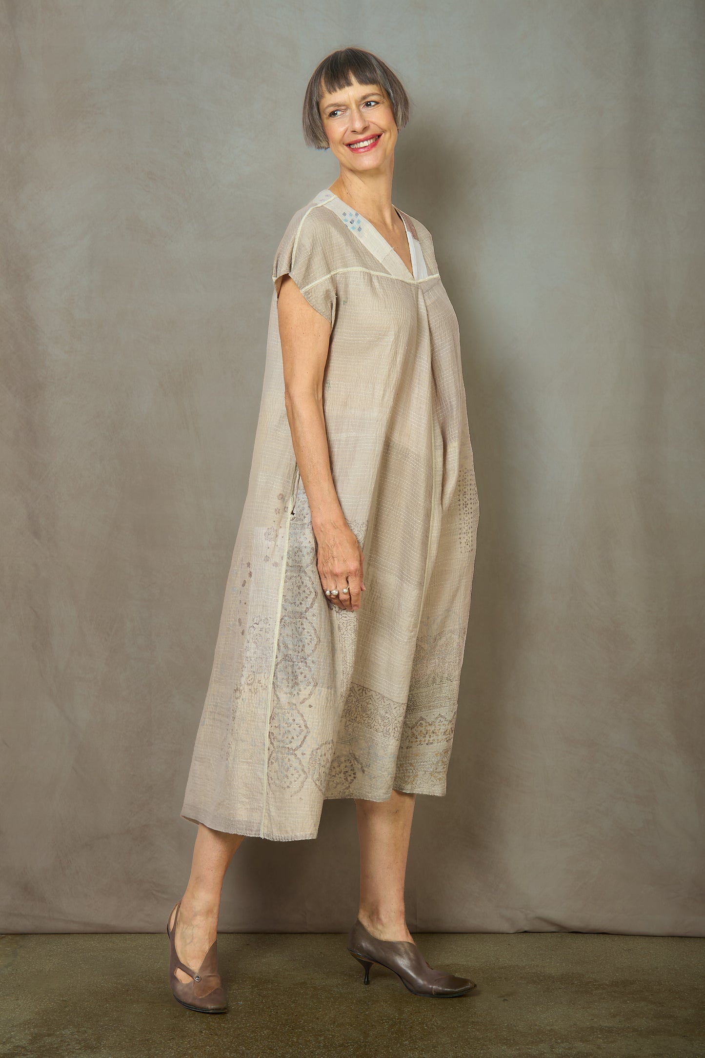 MOSAIC FRAY PATCH KANTHA V-NECK FRENCH SLV. DRESS - zb2467-ivy -