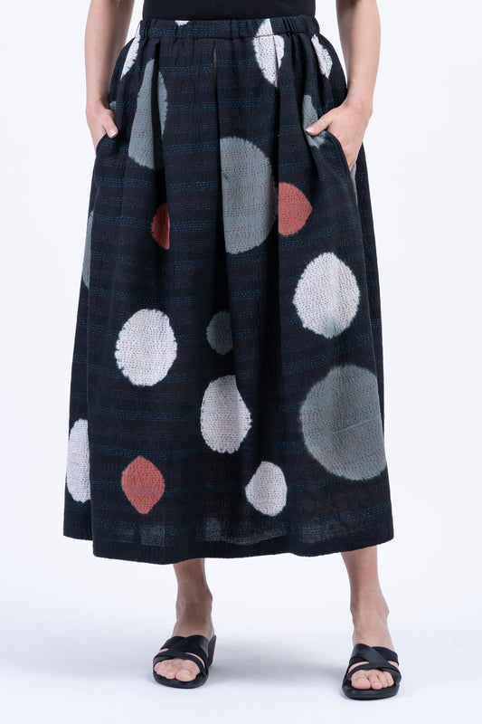 PATCH & CIRCLE PRINT KANTHA TUCKED GATHER SKIRT - pc2663-blk -